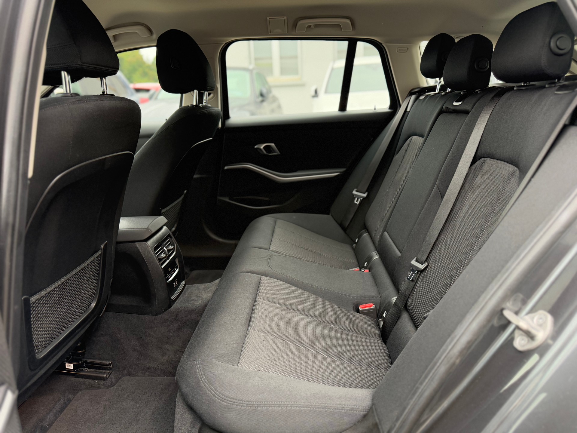 BMW 330i Touring xDrive Steptronic-image-9
