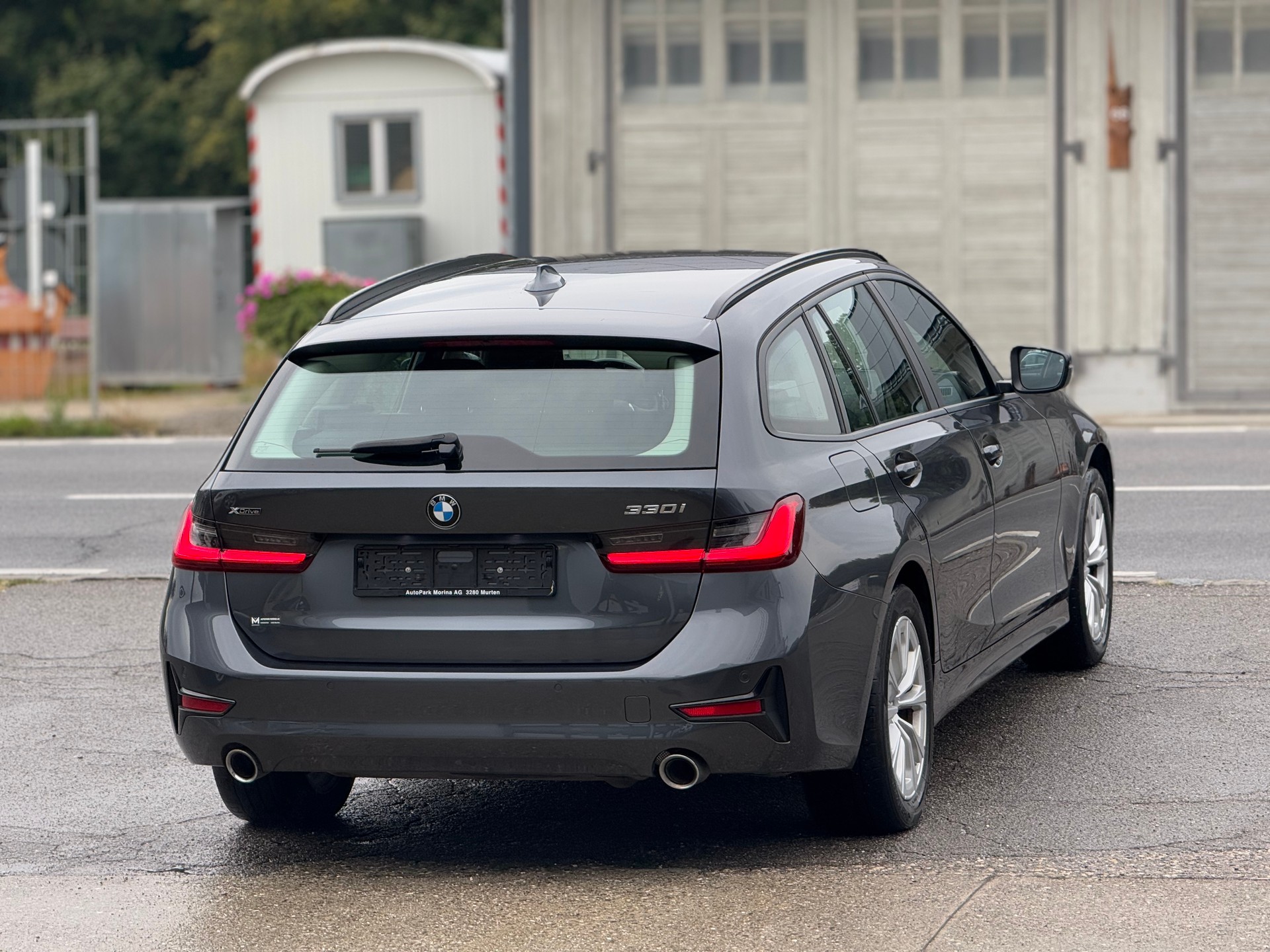 BMW 330i Touring xDrive Steptronic-image-4
