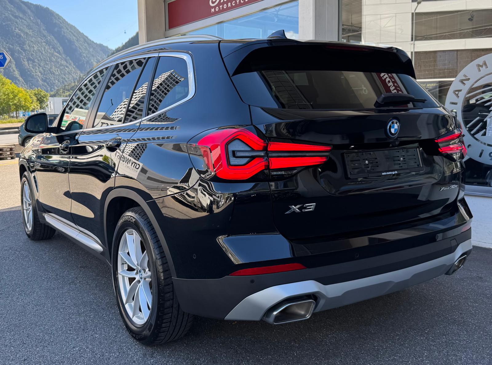 BMW X3 xDrive 30e-image-3