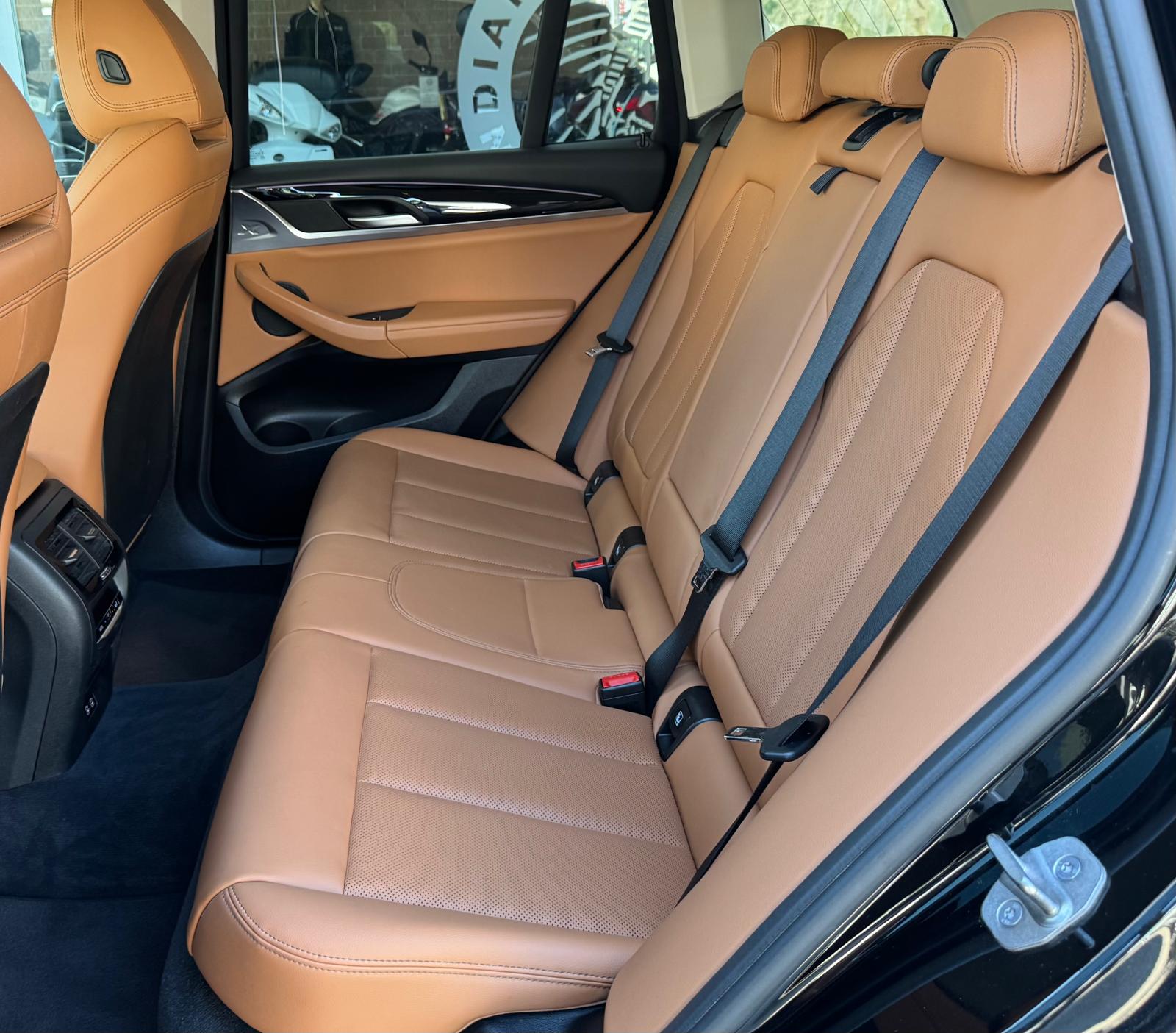 BMW X3 xDrive 30e-image-8