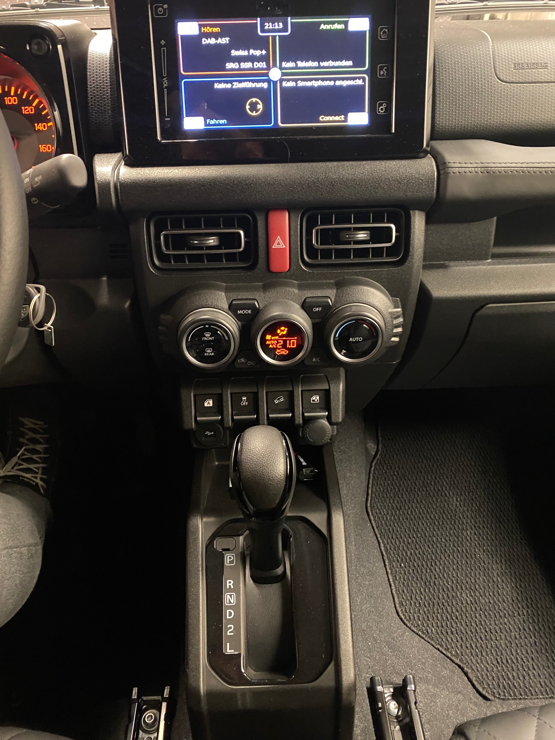 SUZUKI Jimny 1.5 Compact Top Vogelsang Black Edition 4x4 Automat-image-12