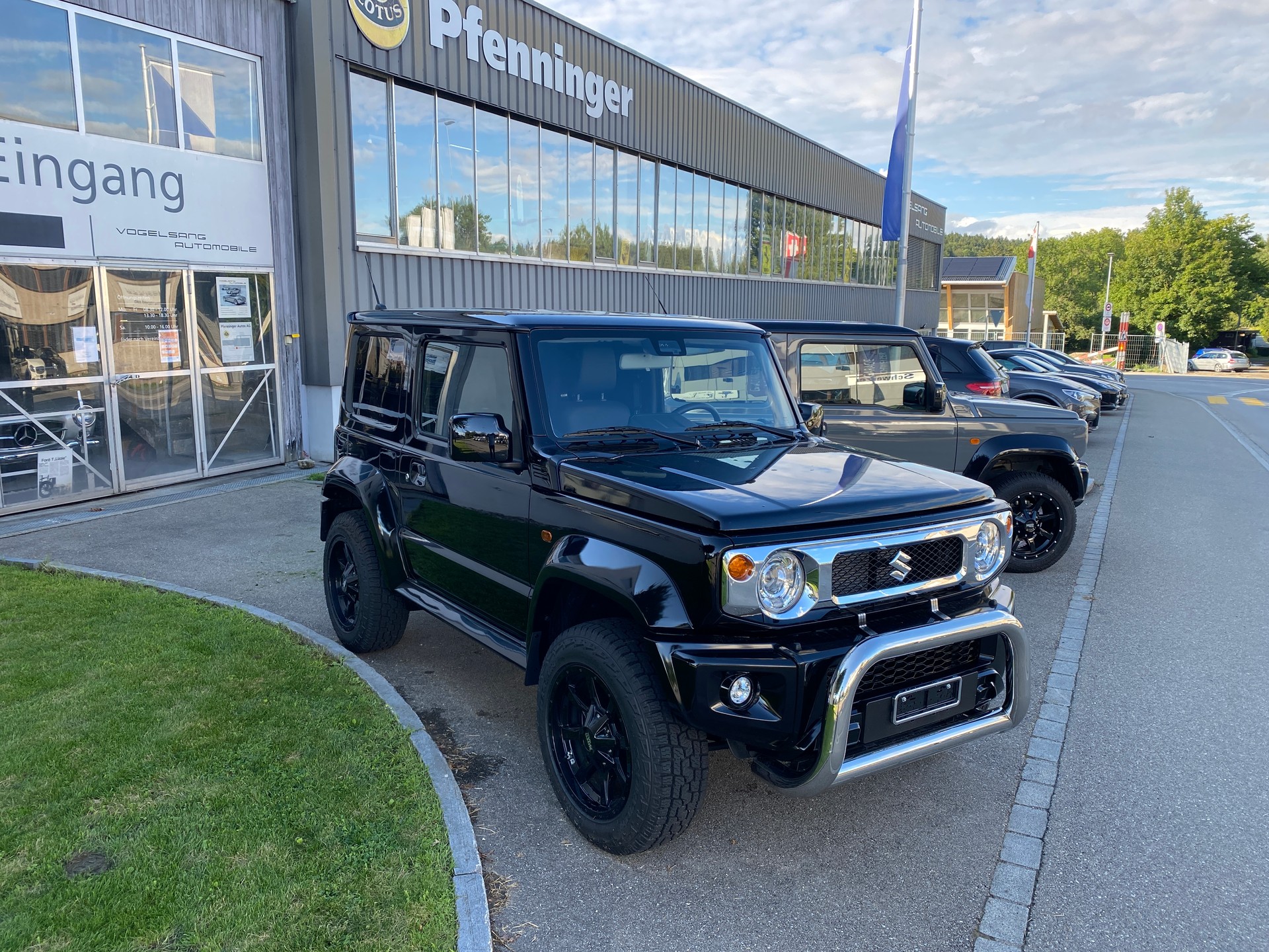 SUZUKI Jimny 1.5 Compact Top Vogelsang Black Edition 4x4 Automat-image-7