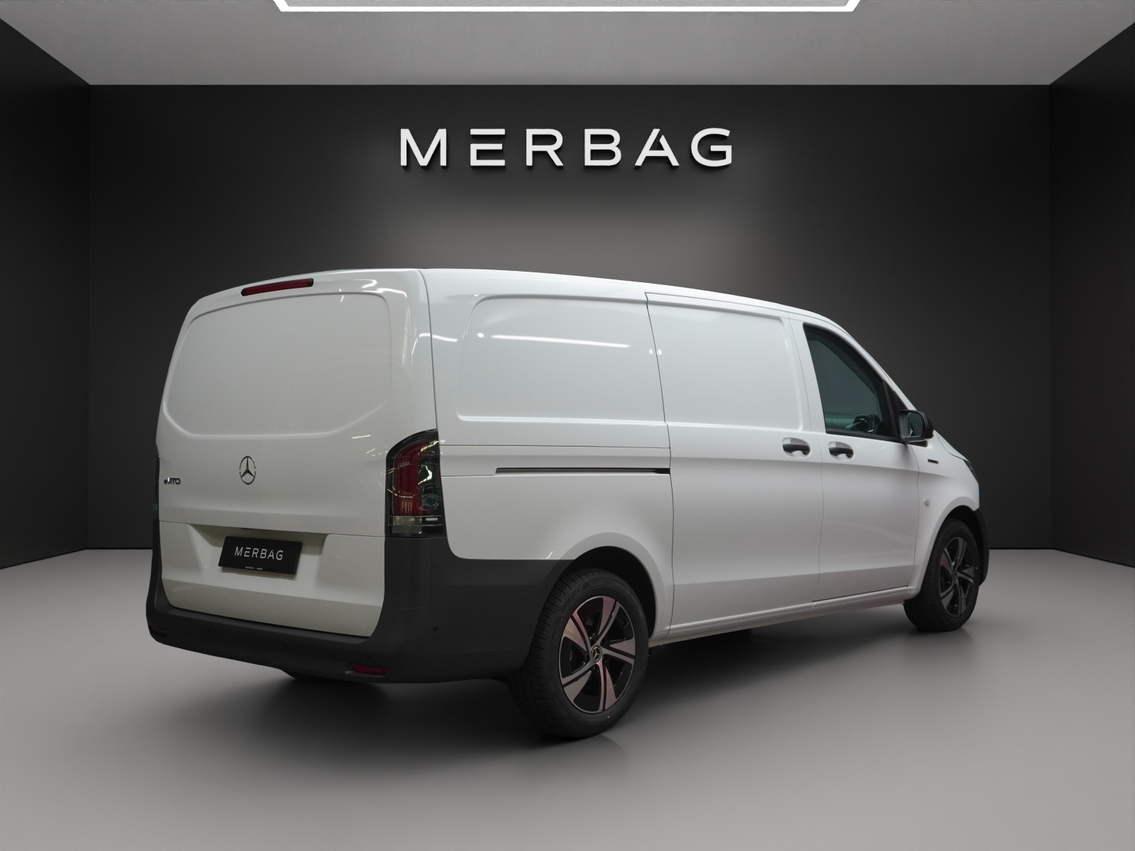 MERCEDES-BENZ eVito 129 KA 3200mm L WORKER-image-1