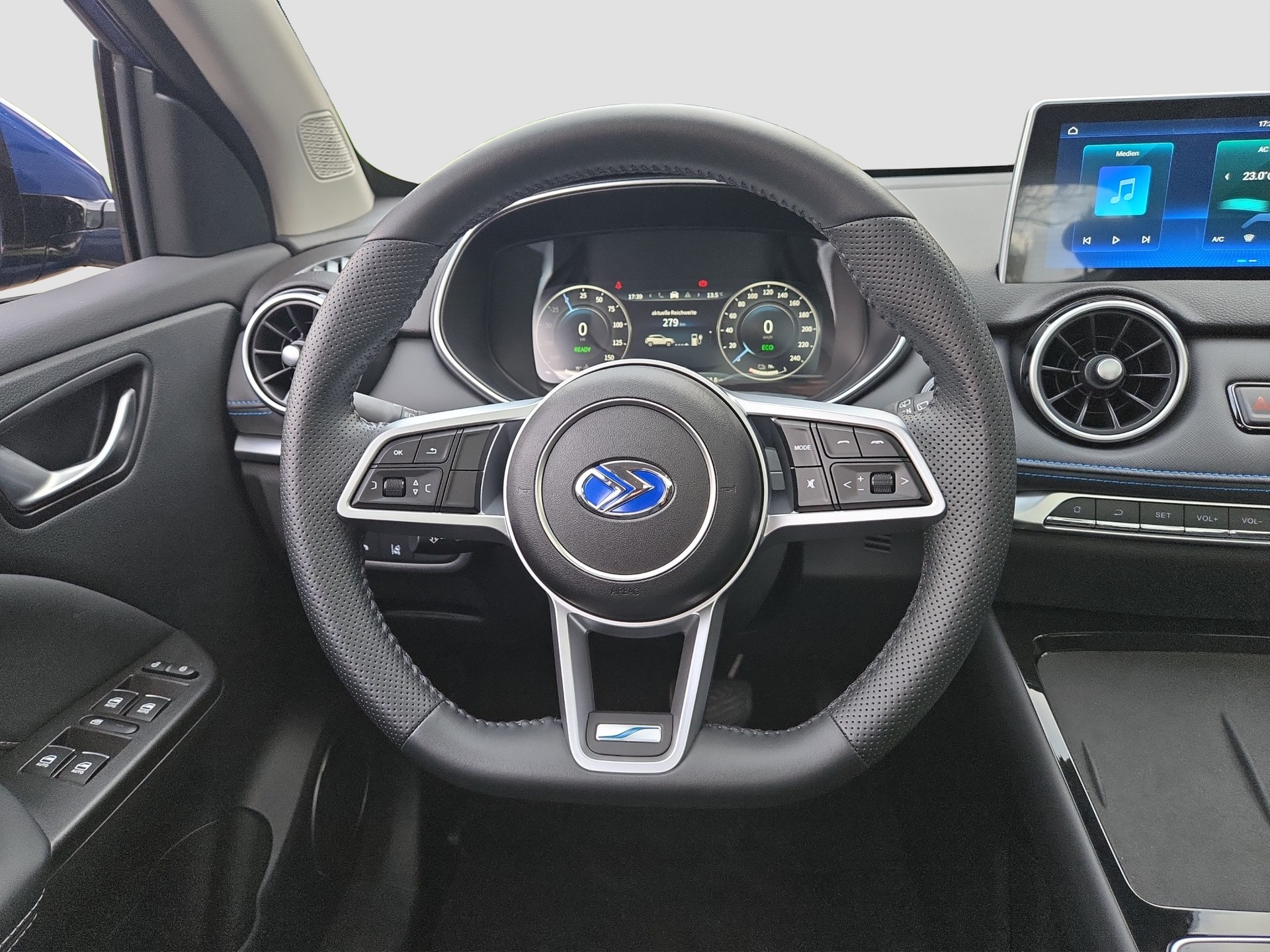 SERES Seres 3 Luxury 54kWh-image-8
