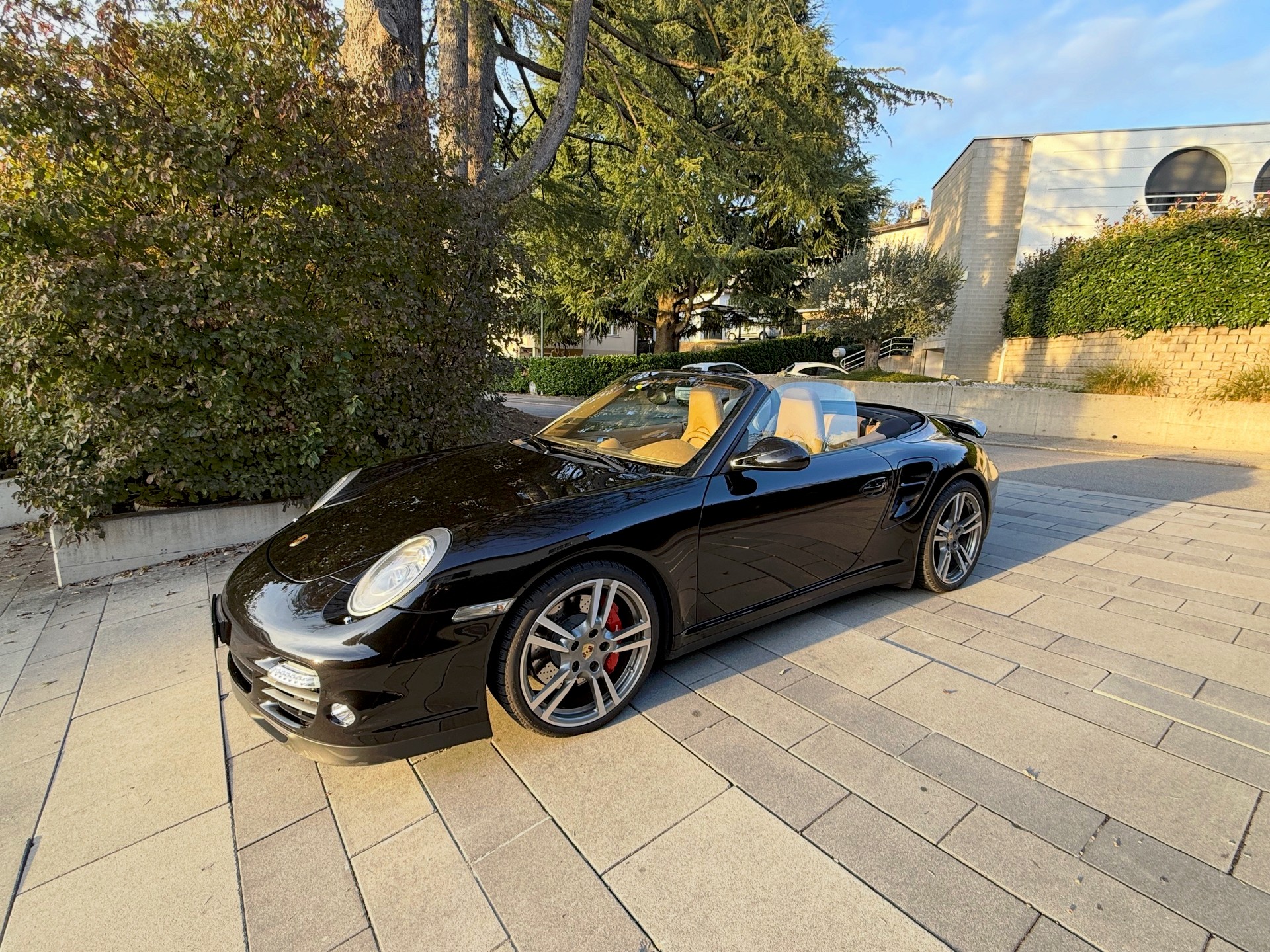 PORSCHE 911 Cabrio Turbo PDK-image-0