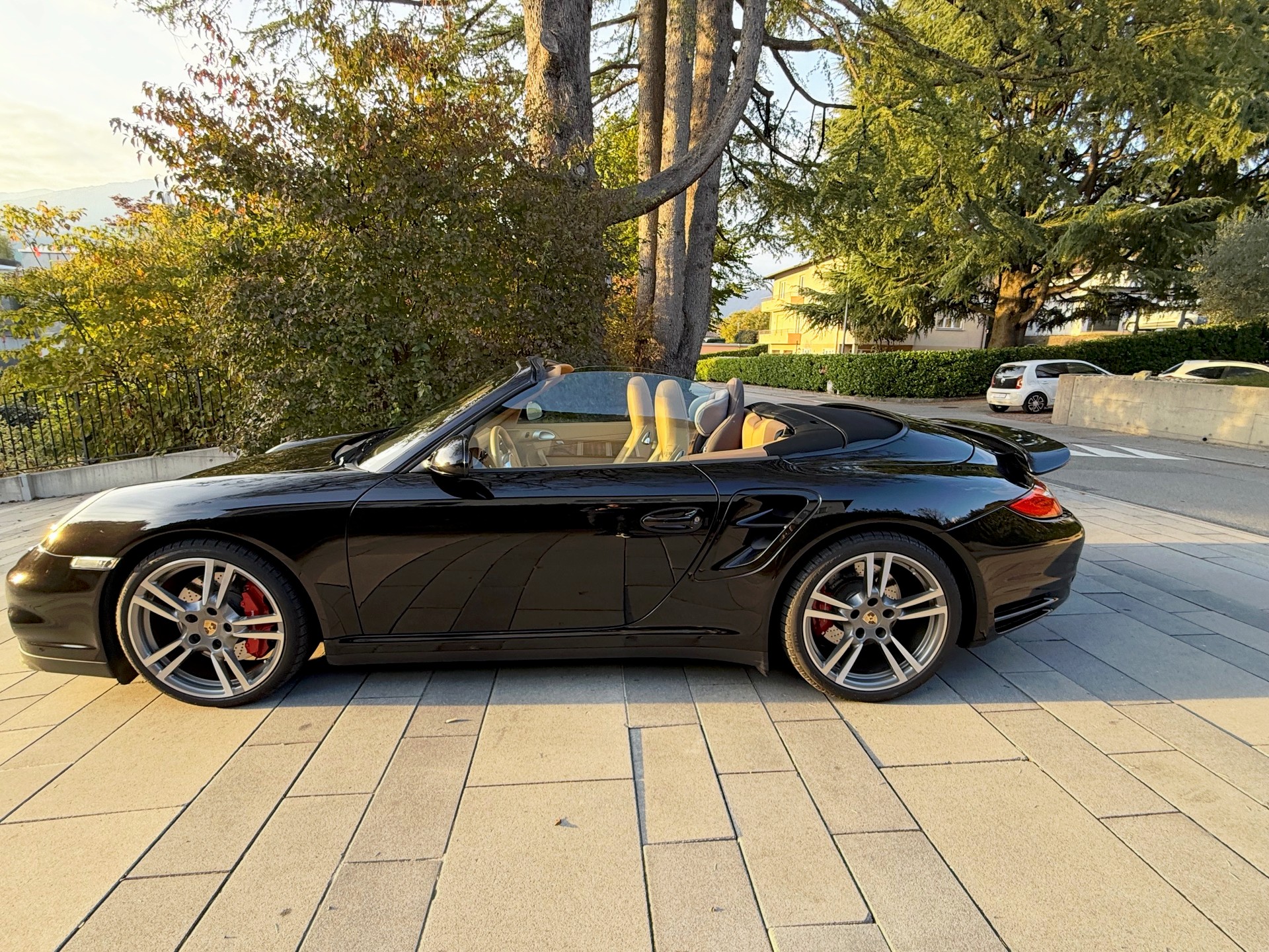 PORSCHE 911 Cabrio Turbo PDK-image-1
