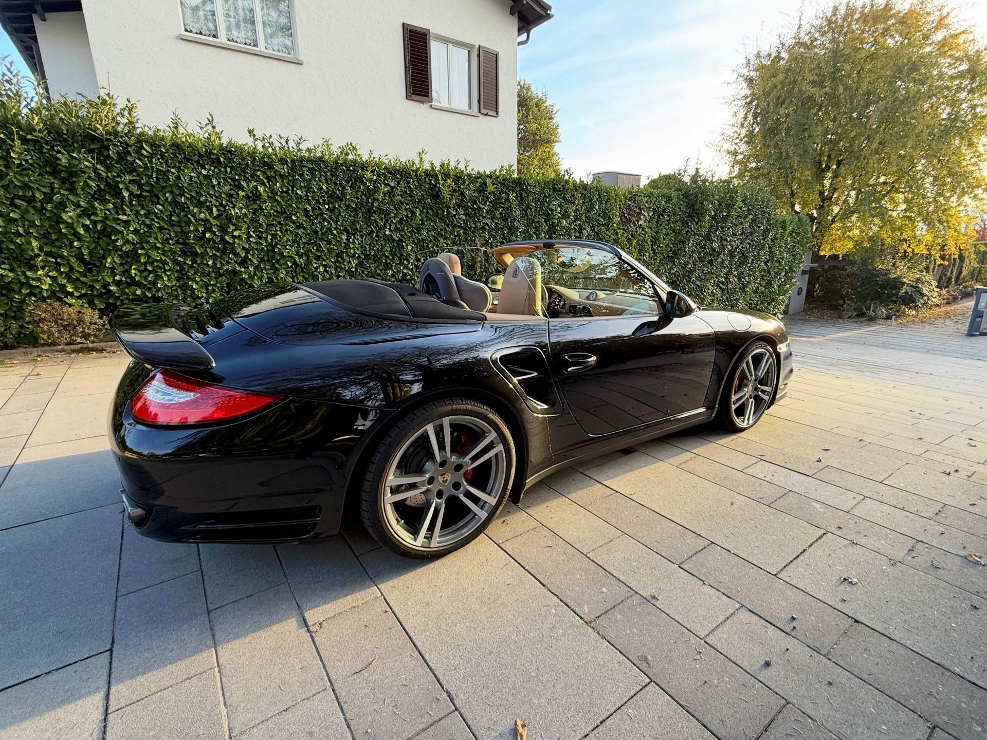 PORSCHE 911 Cabrio Turbo PDK-image-2