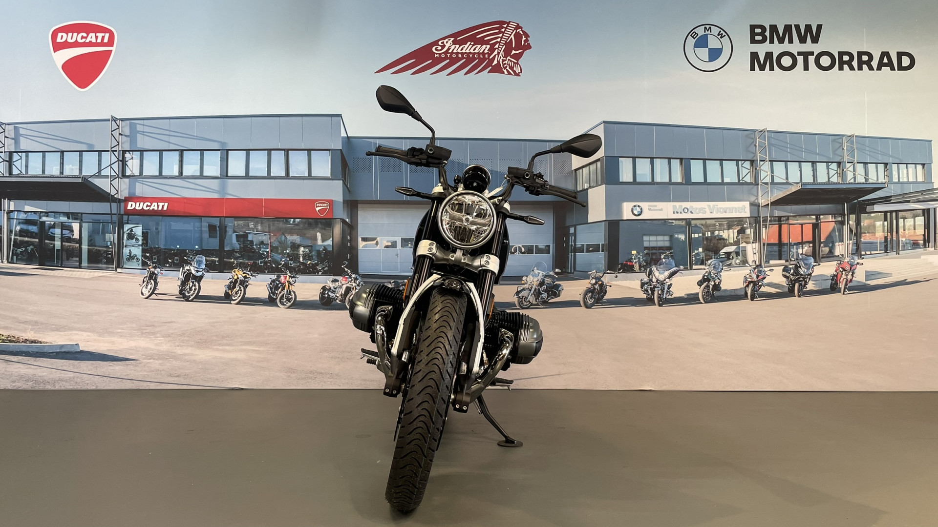 BMW R 12 *Prime 1'500.- inclus* Leasing à partir de 2.9%-showroom-element-1