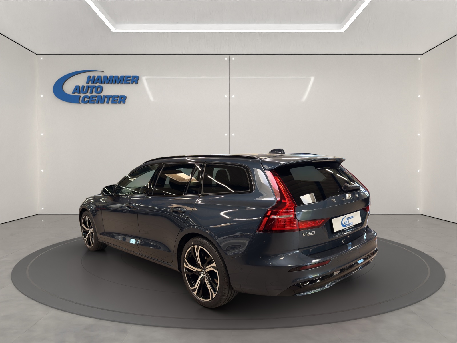 VOLVO V60 2.0 T6 TE Plus Dark eAWD-image-2