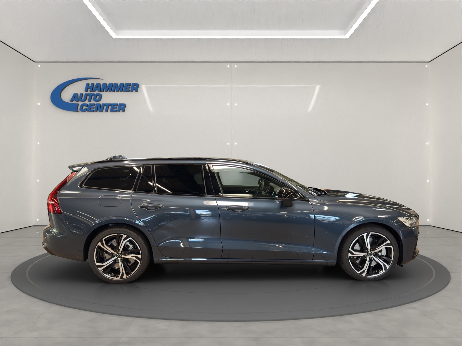 VOLVO V60 2.0 T6 TE Plus Dark eAWD-image-5