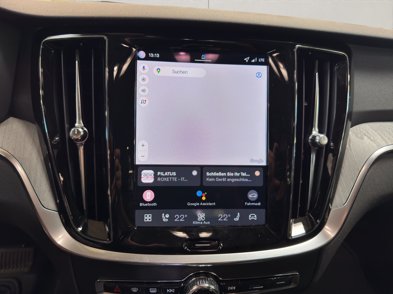 VOLVO V60 2.0 T6 TE Plus Dark eAWD-image-13
