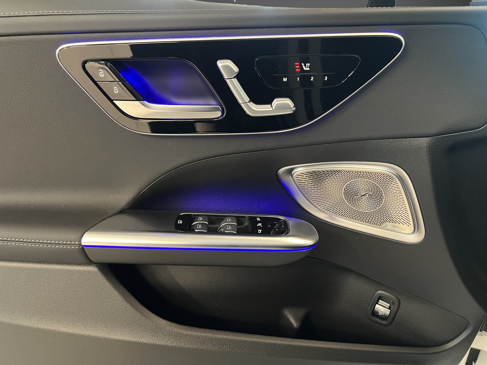 MERCEDES-BENZ C 300de T EQ Hybrid 4M-image-12