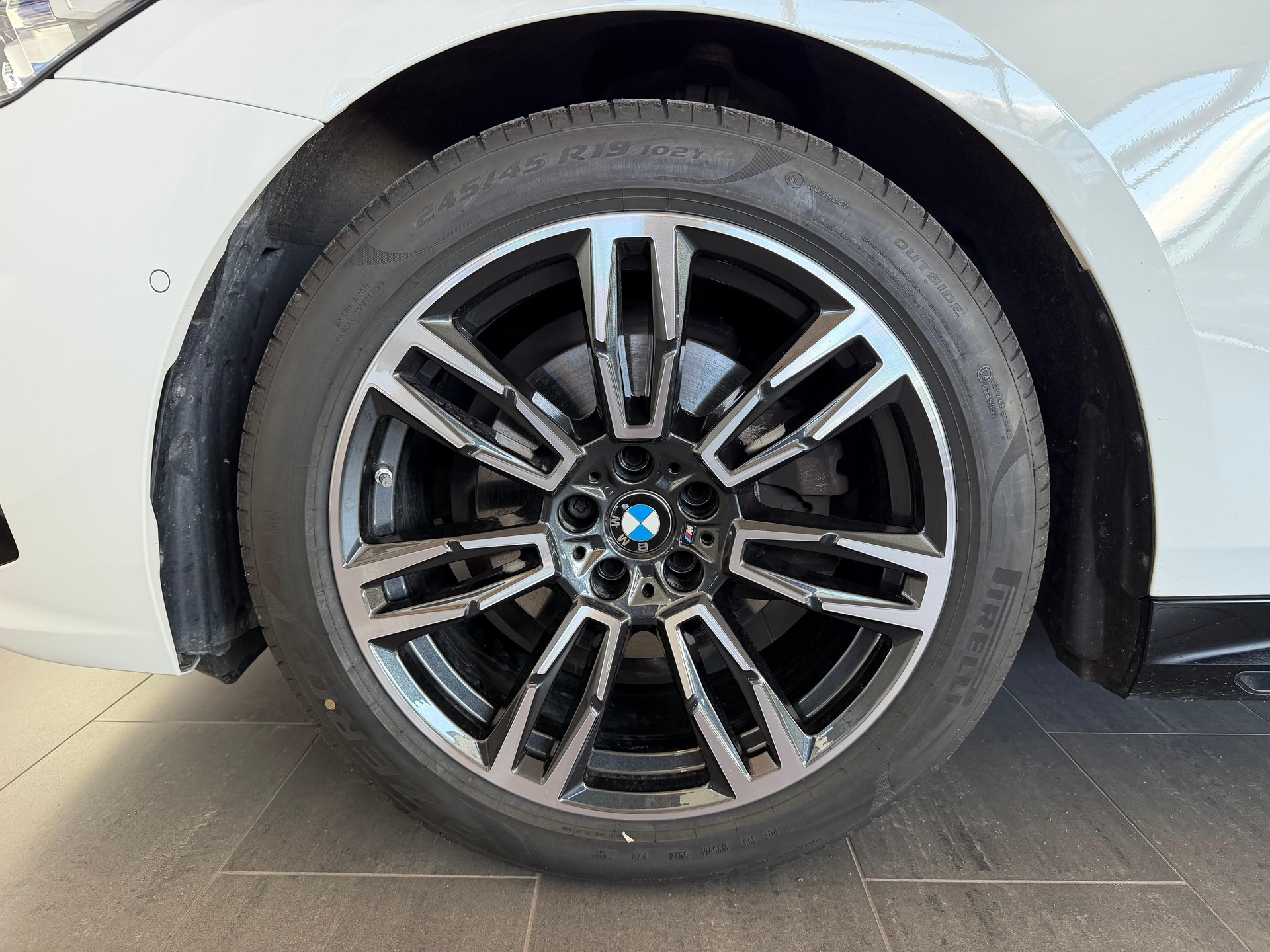 BMW 520d xDrive Touring M-Sport-image-23