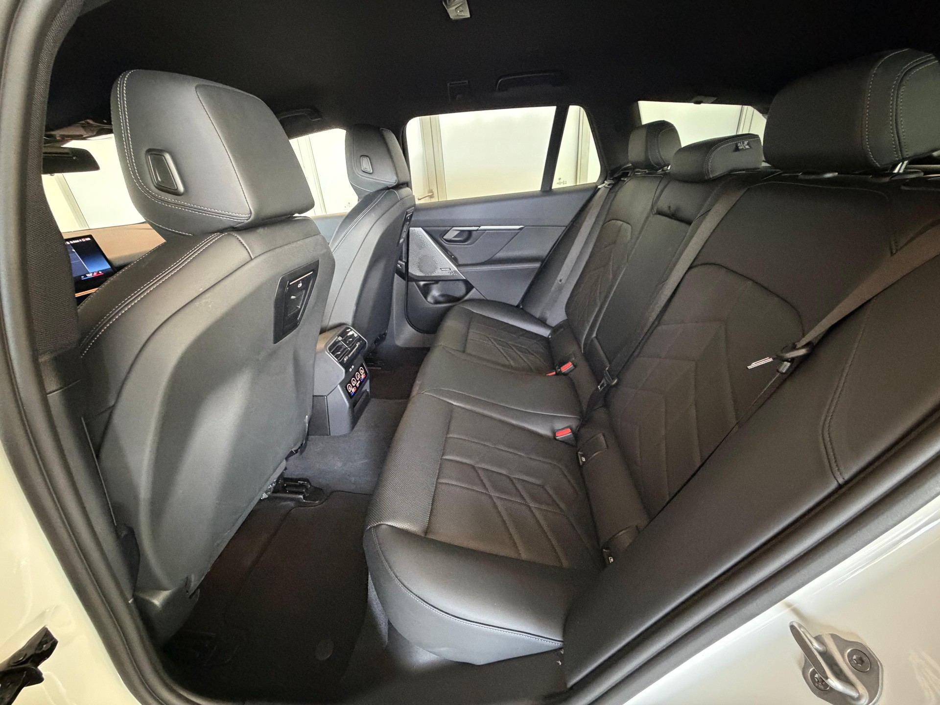 BMW 520d xDrive Touring M-Sport-image-11