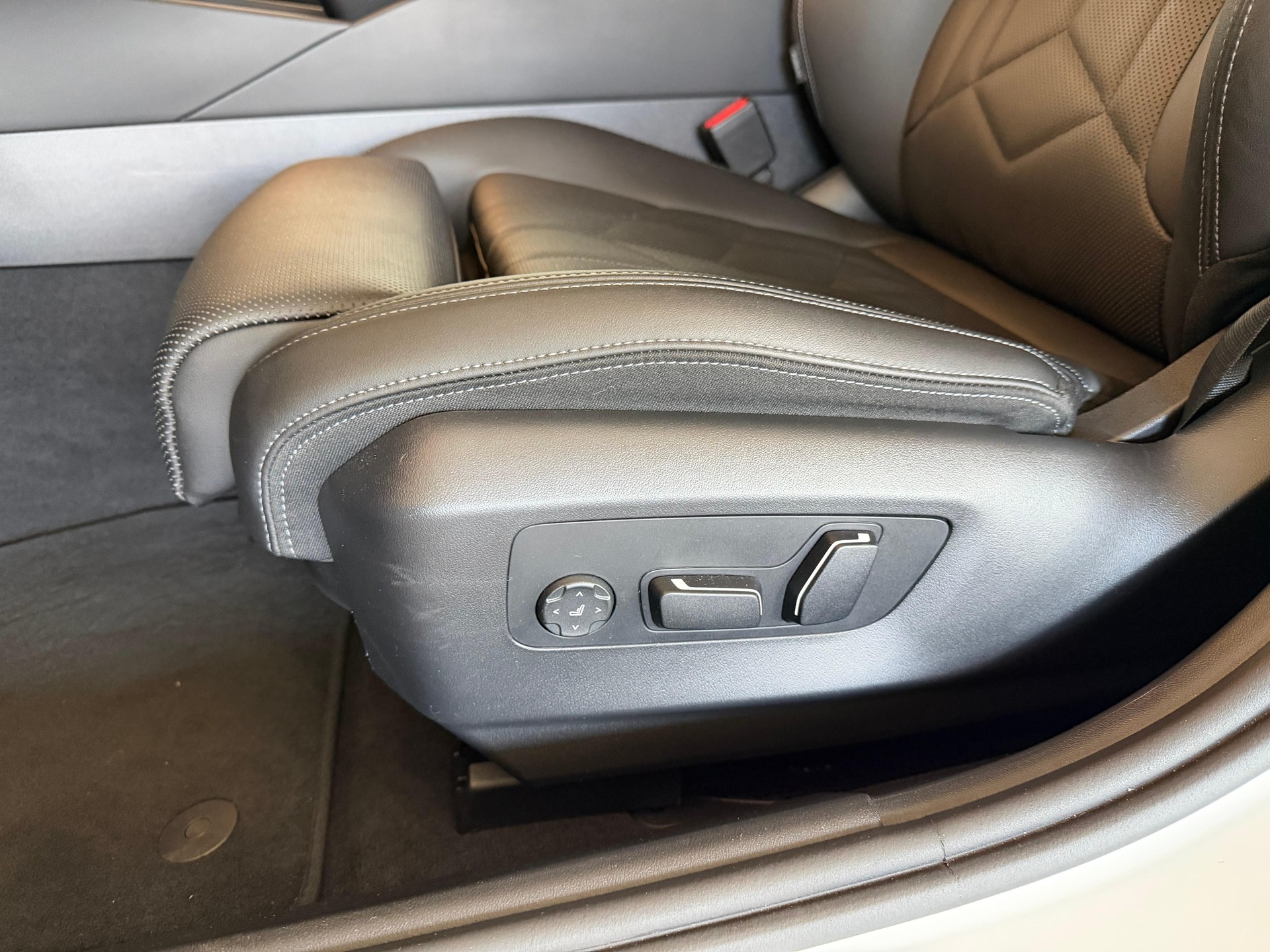 BMW 520d xDrive Touring M-Sport-image-9