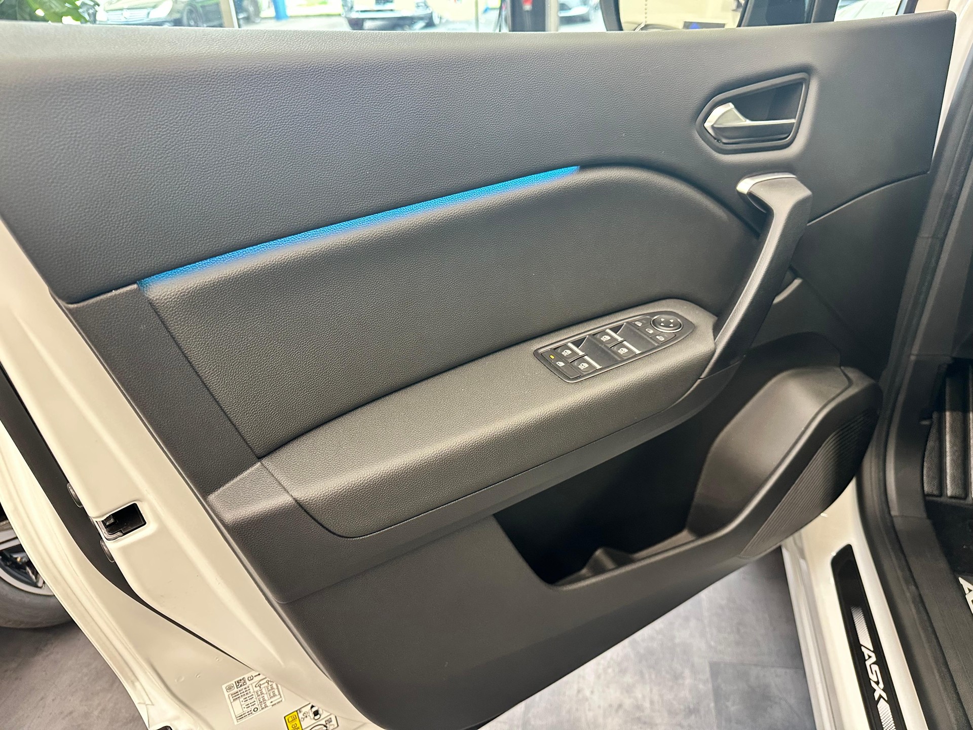 MITSUBISHI ASX 1.8 HEV Instyle-image-15