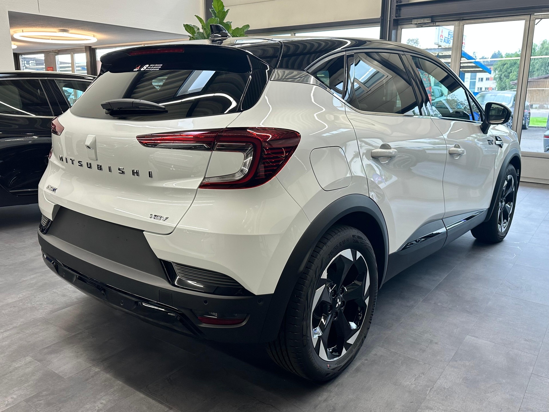 MITSUBISHI ASX 1.8 HEV Instyle-image-5