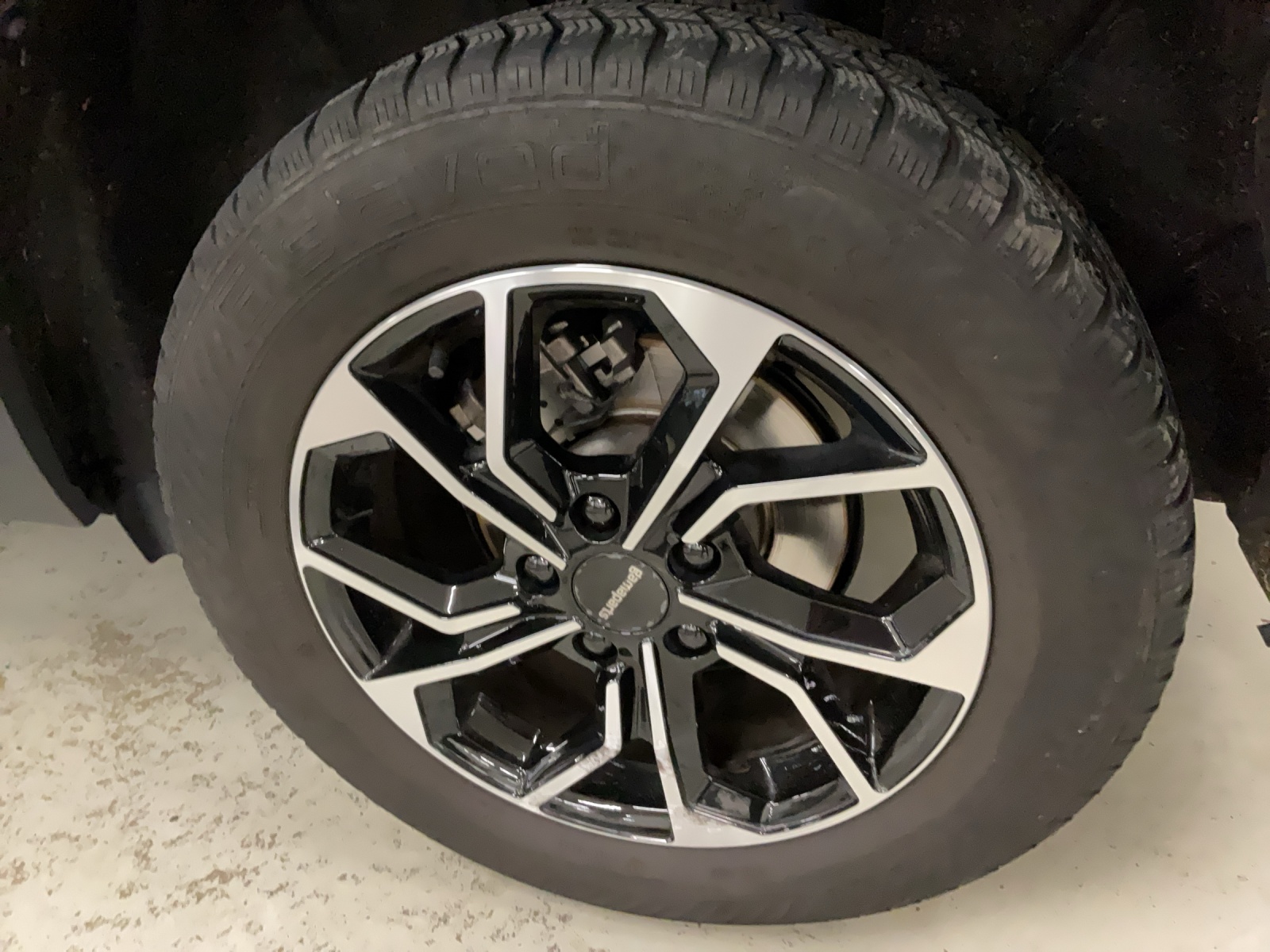 SKODA Karoq 1.5 TSI Selection DSG-image-14
