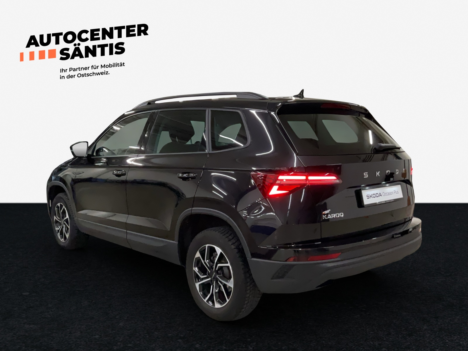 SKODA Karoq 1.5 TSI Selection DSG-showroom-element-3