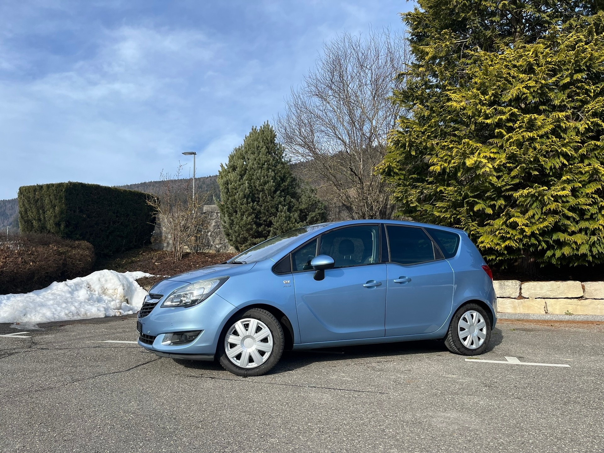 OPEL Meriva 1.6 DTN Active Edition-image-2