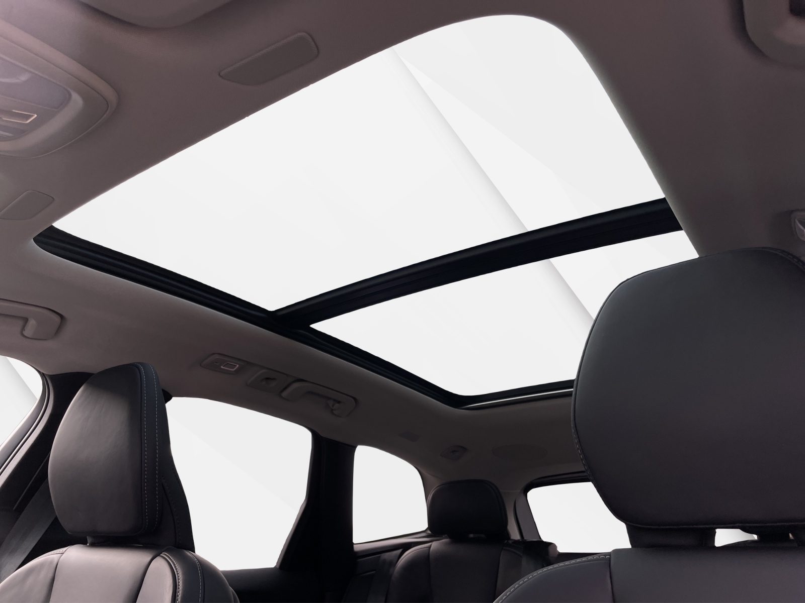 VOLVO XC60 2.0 T6 TE Ultra Bright eAWD-image-17