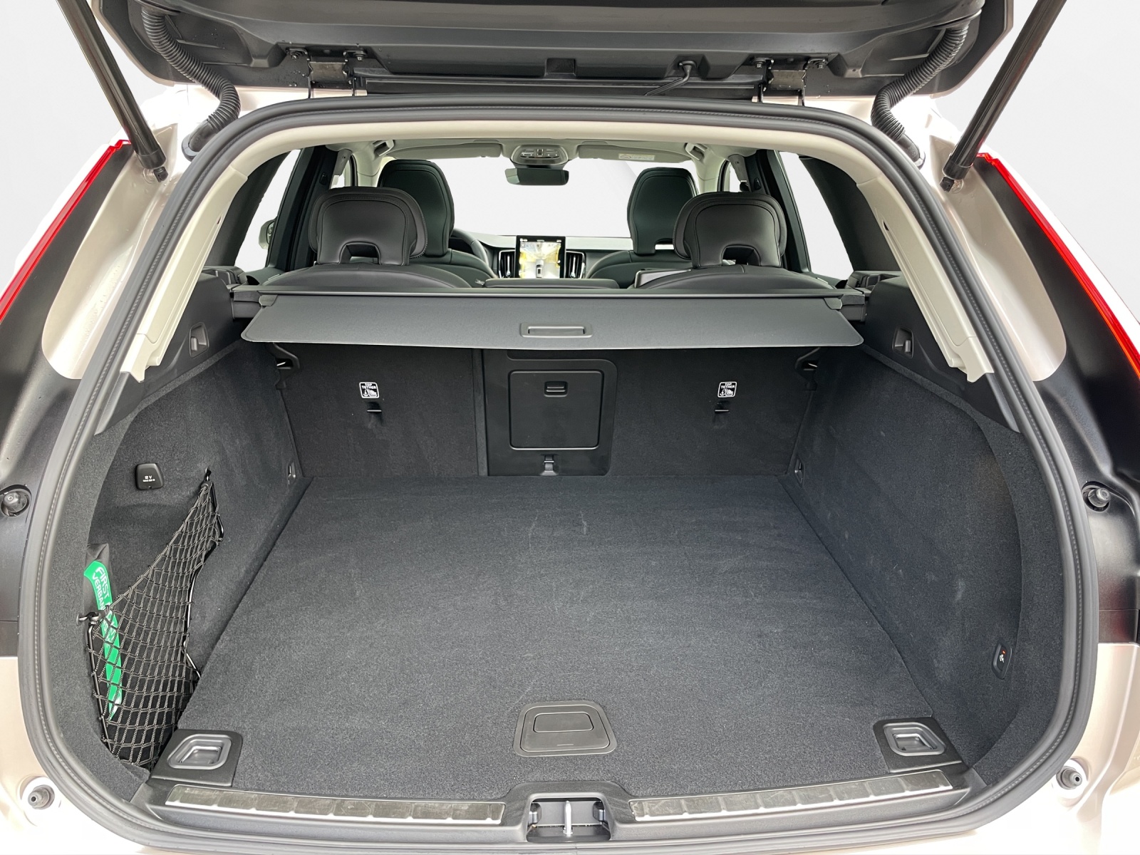 VOLVO XC60 2.0 T6 TE Ultra Bright eAWD-image-14
