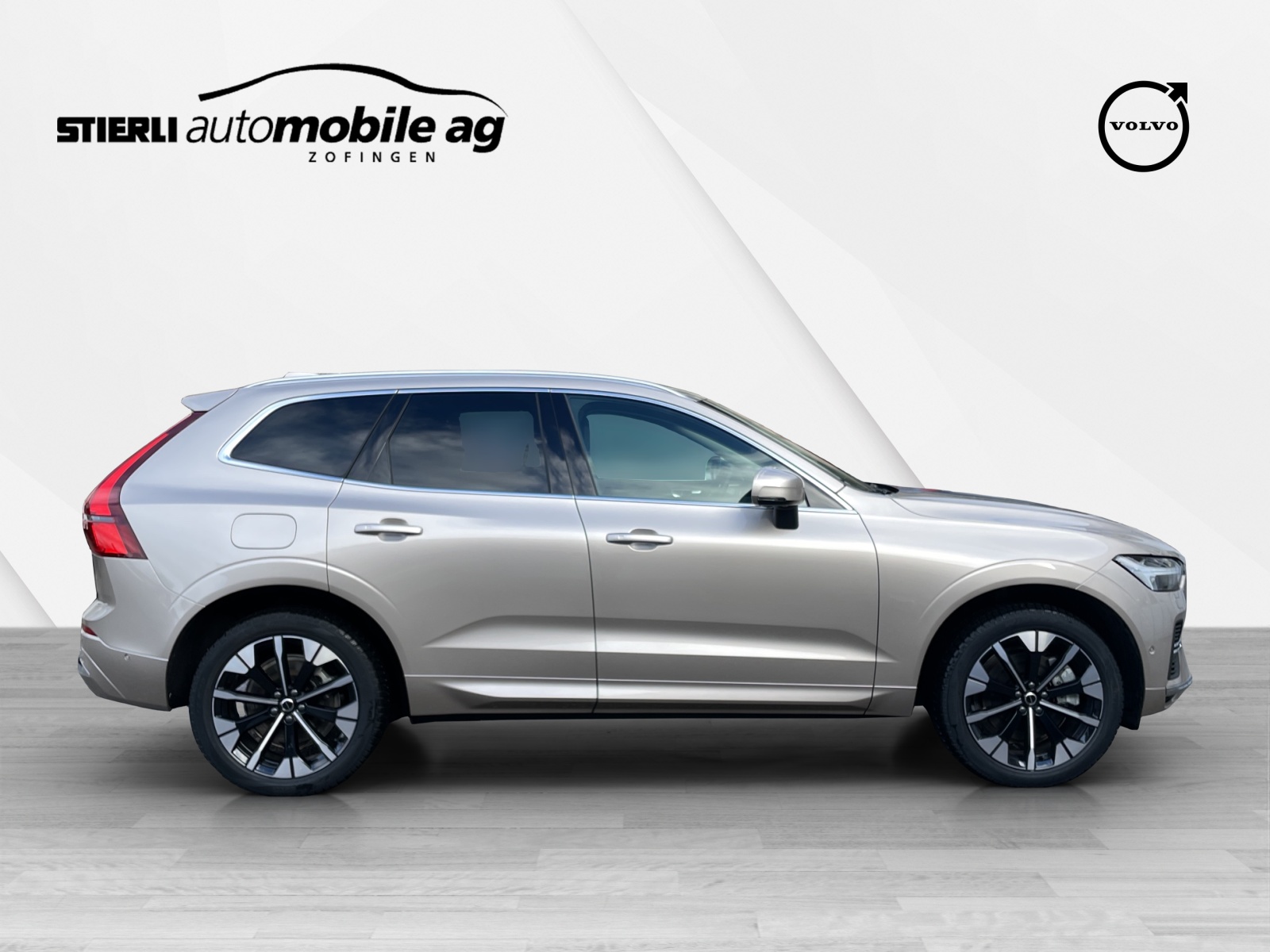 VOLVO XC60 2.0 T6 TE Ultra Bright eAWD-image-3