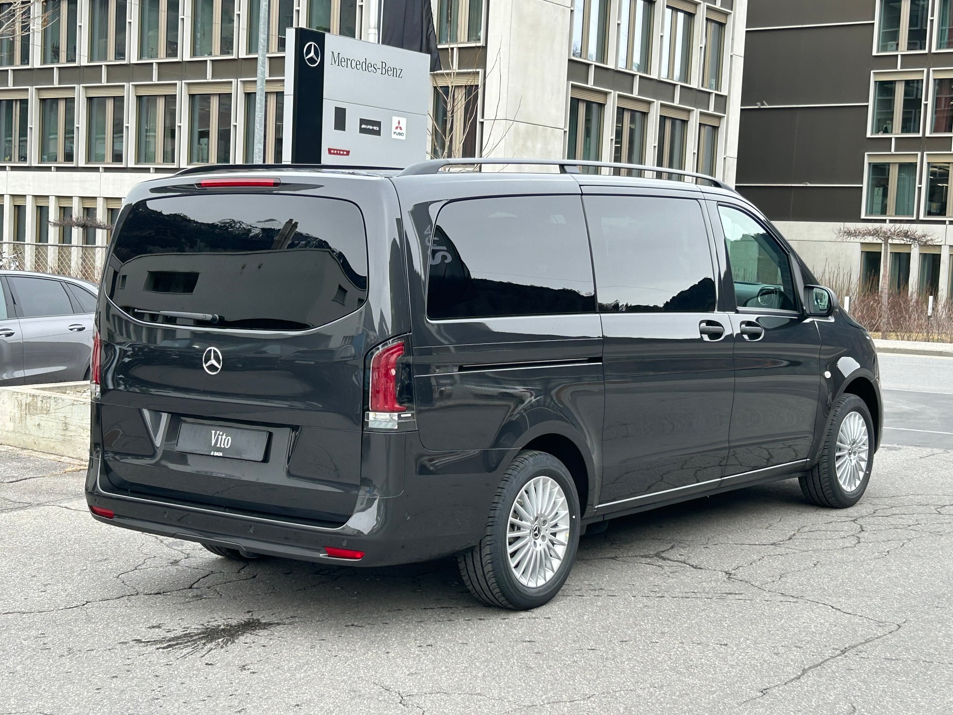 MERCEDES-BENZ Vito 116 CDI Tourer SELECT Family-image-12