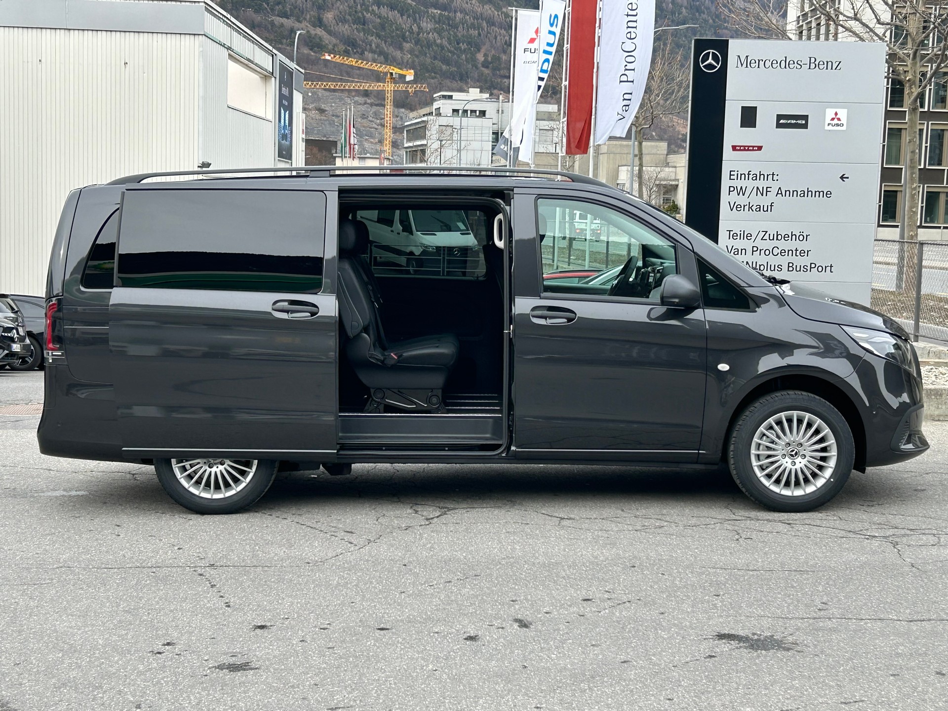 MERCEDES-BENZ Vito 116 CDI Tourer SELECT Family-image-14