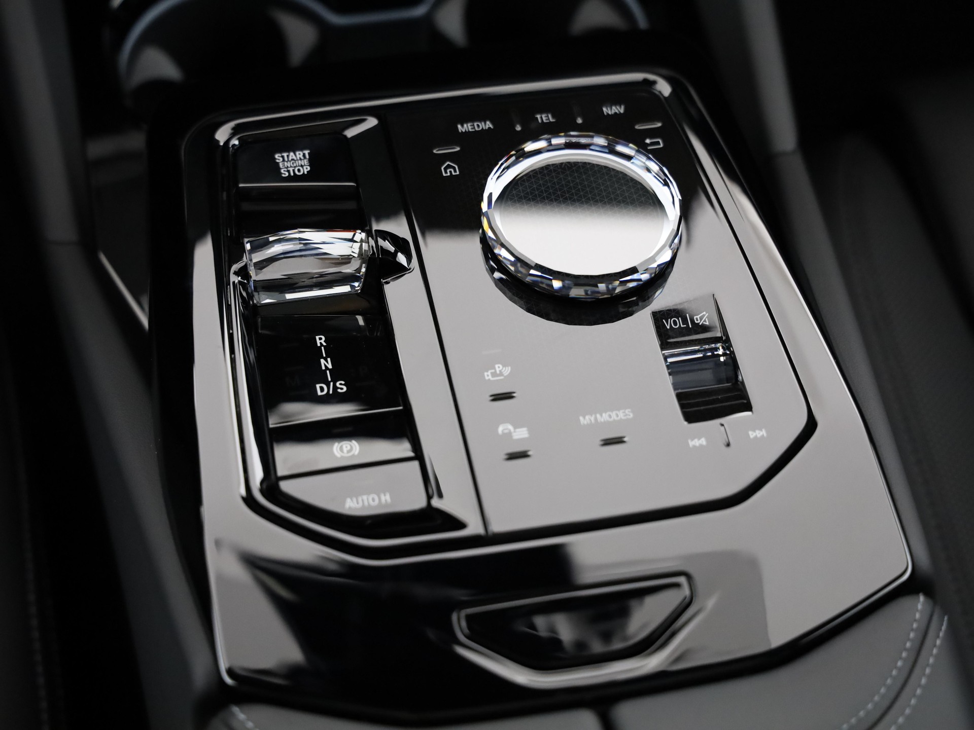 BMW 550e xDrive-image-18