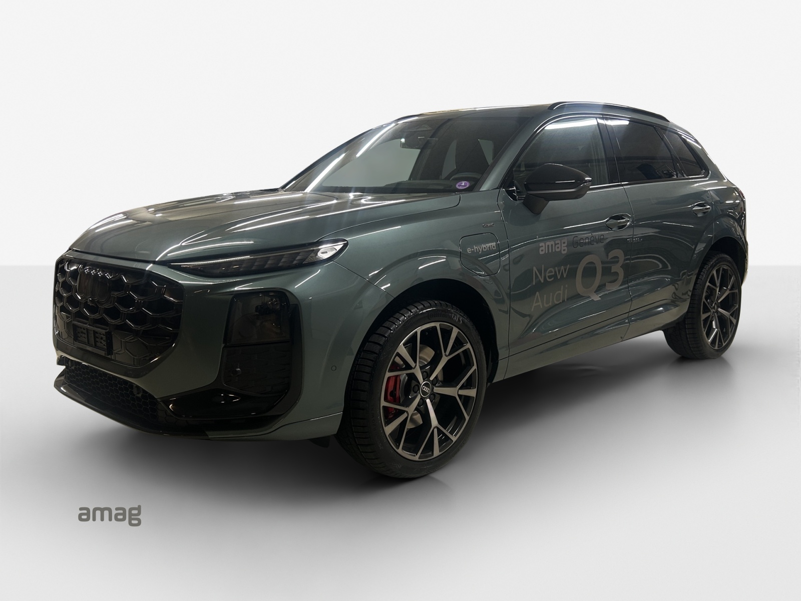 AUDI Q3 SUV e-hybrid 200 kW S tronig-image-0