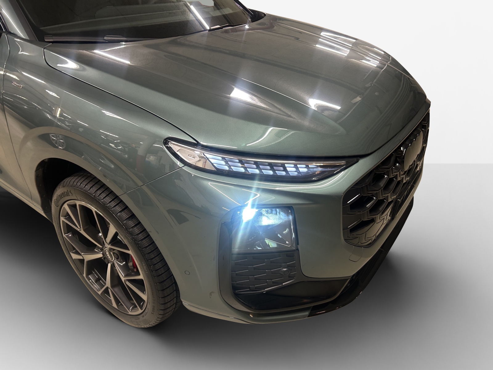 AUDI Q3 SUV e-hybrid 200 kW S tronig-image-15