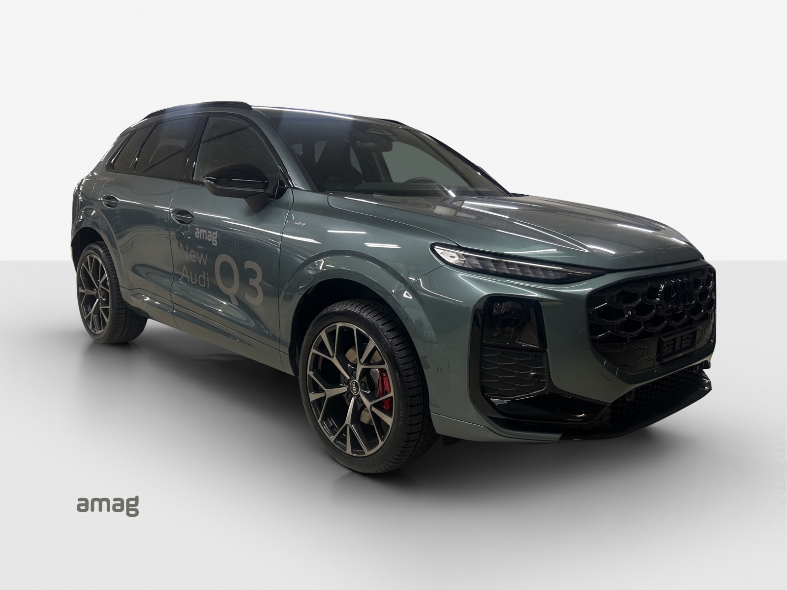 AUDI Q3 SUV e-hybrid 200 kW S tronig-image-5