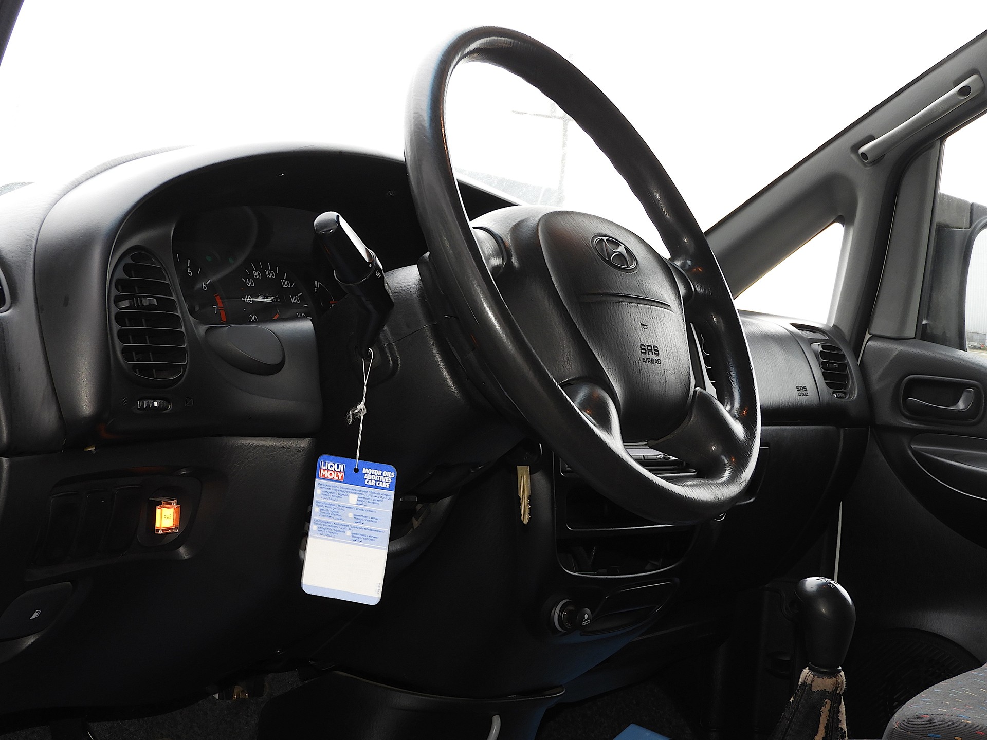 HYUNDAI H-1 2.4 3Van I CH FZ I 3 Erwachsene Plätze I 17 Kinderplätze I MFK 20.01.2026 I 1 Hand-image-7