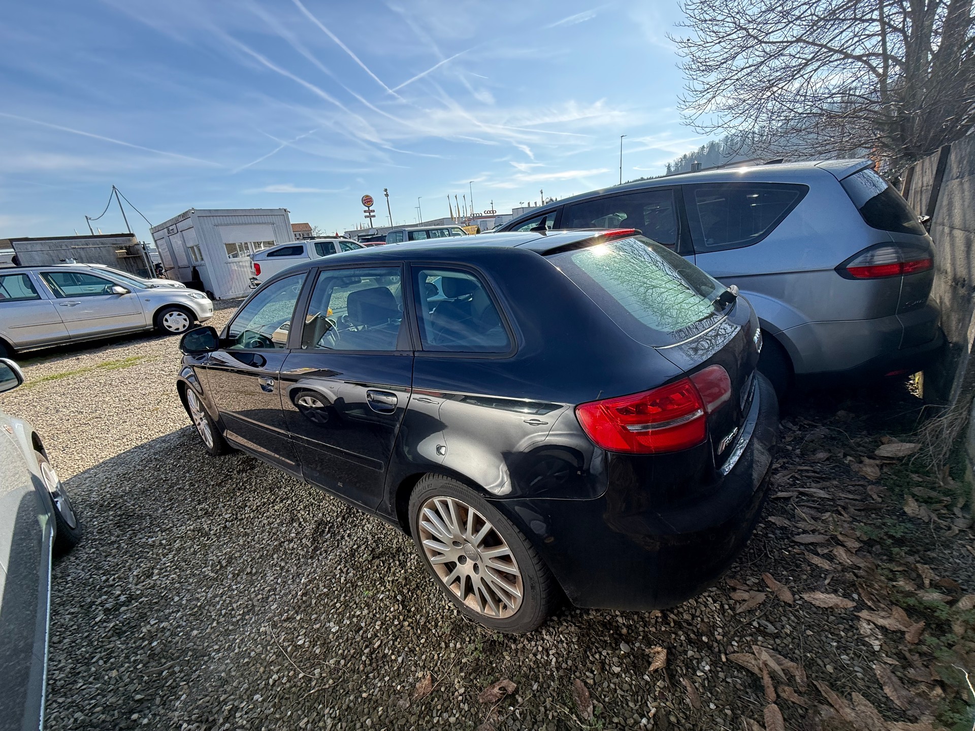 AUDI A3 Sportback 2.0 TFSI Ambition quattro S-tronic-image-2
