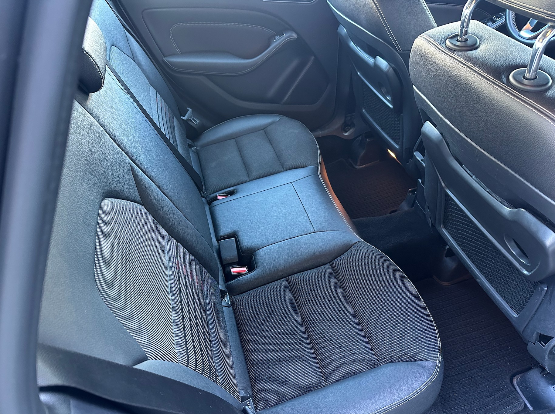MERCEDES-BENZ B 220 Urban 4Matic 7G-DCT-image-14