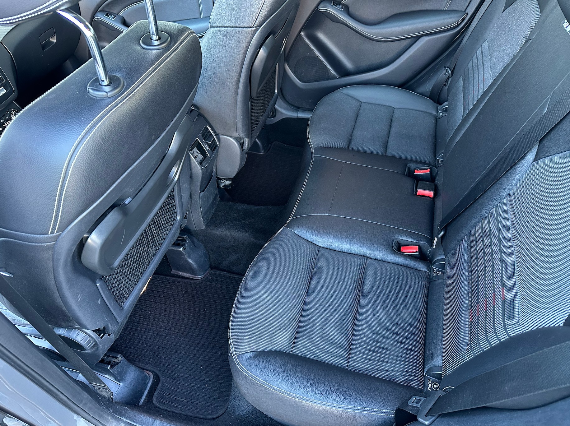 MERCEDES-BENZ B 220 Urban 4Matic 7G-DCT-image-13