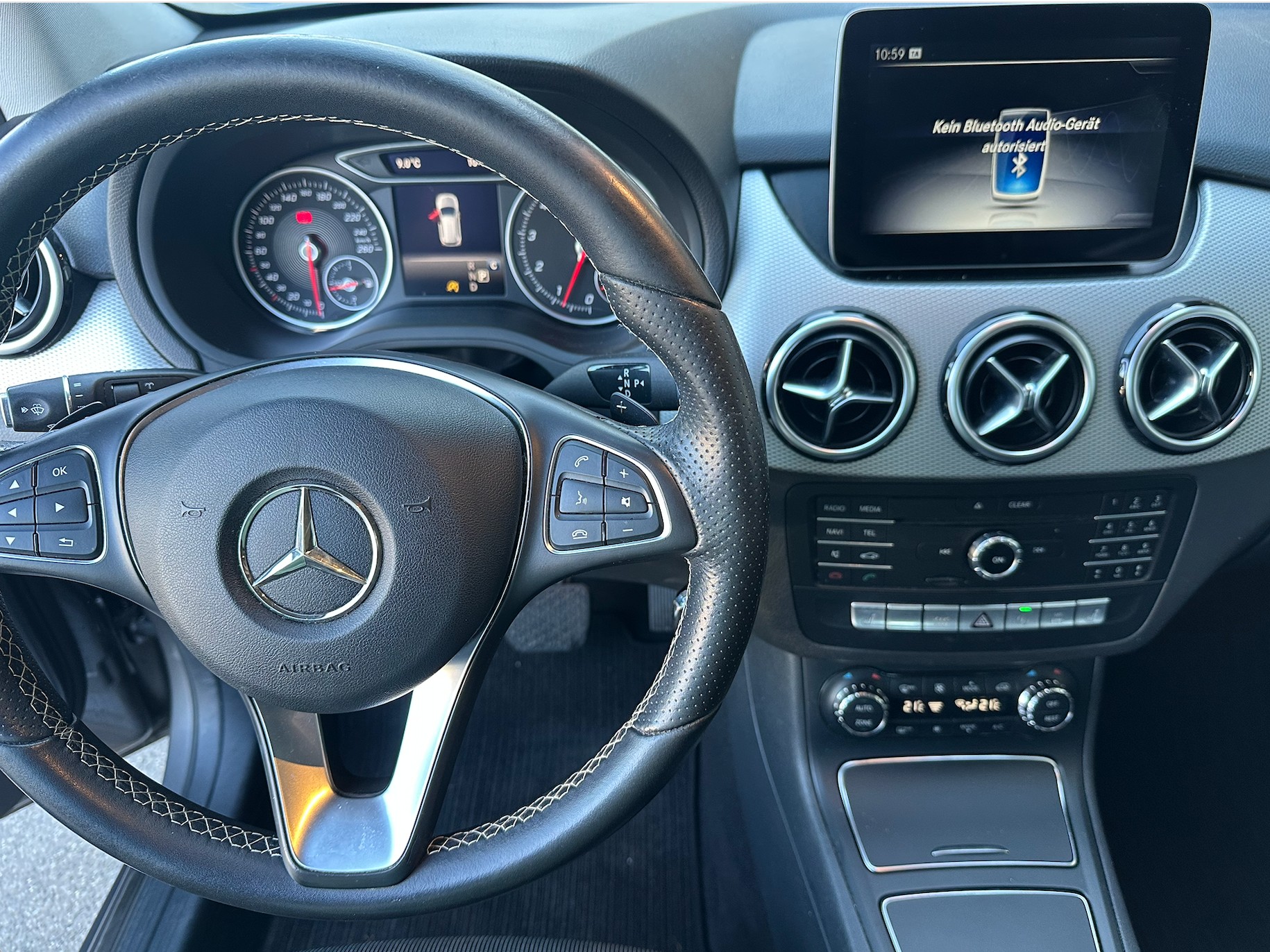 MERCEDES-BENZ B 220 Urban 4Matic 7G-DCT-image-11