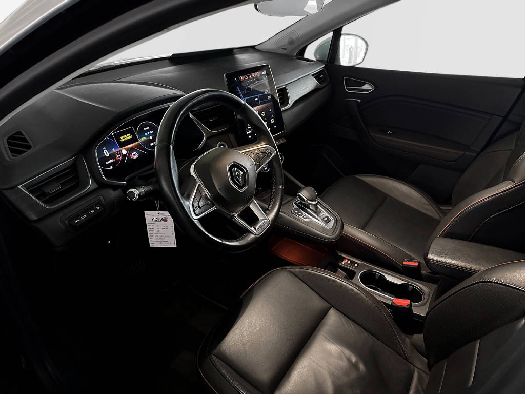RENAULT Captur 1.6 E-Tech Plug-in Initiale-image-4