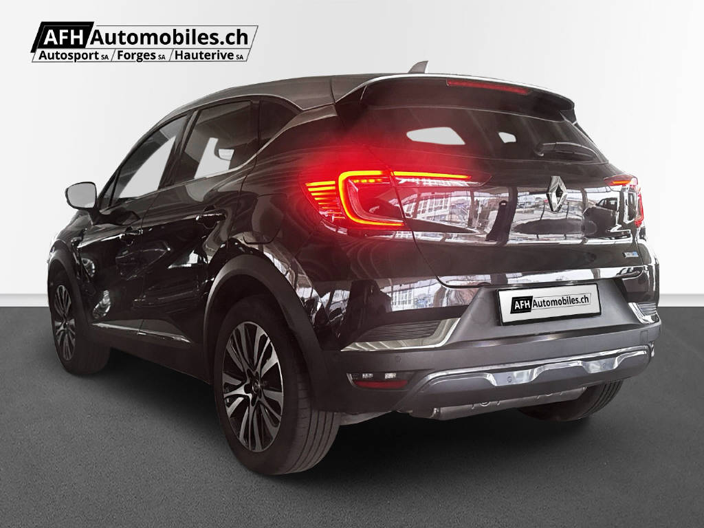 RENAULT Captur 1.6 E-Tech Plug-in Initiale-showroom-element-2