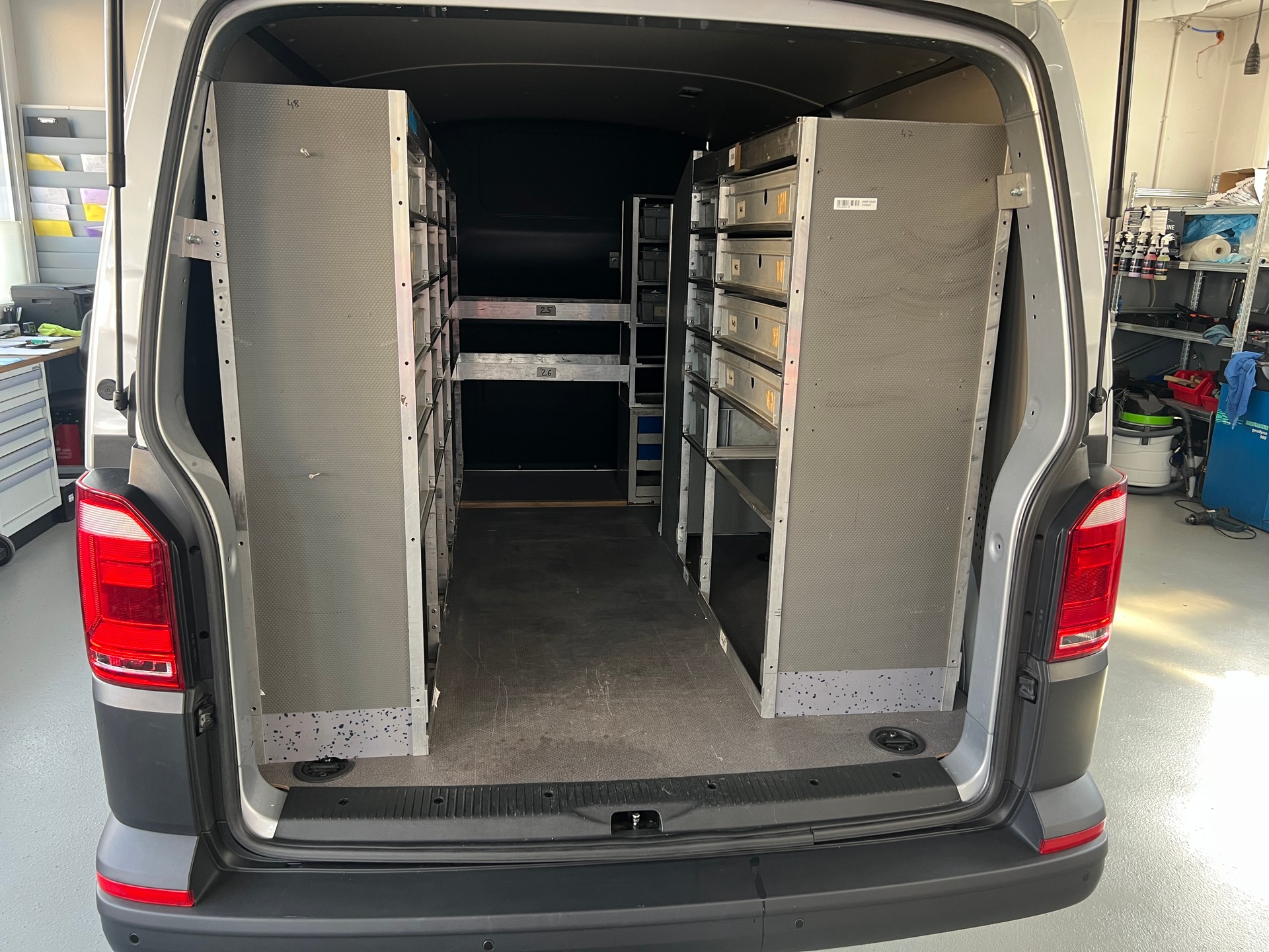 VW T6 2.0 TDI Entry Sortimo Gestell-image-8