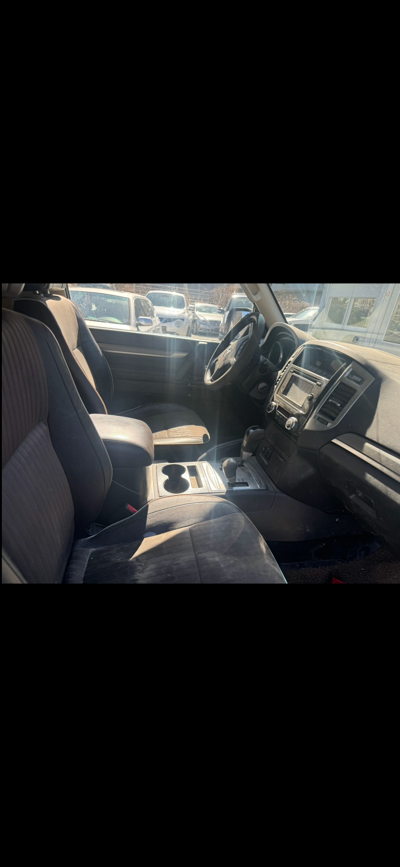 MITSUBISHI Pajero 3.2 DI-D Intense Automatic-image-5