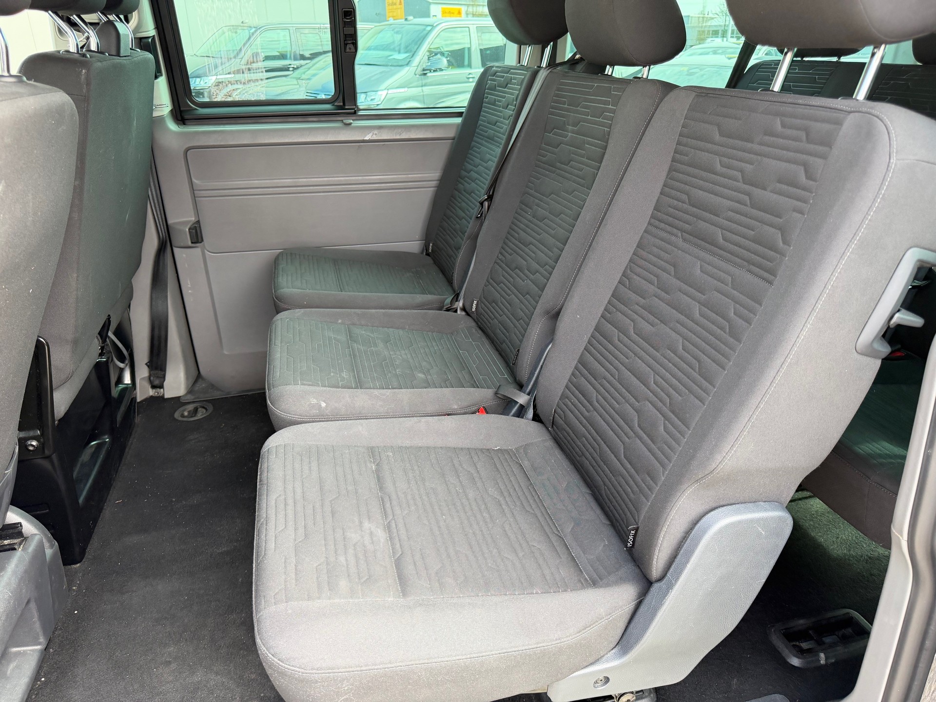 VW T6.1 2.0 TDI 4Motion DSG-image-6