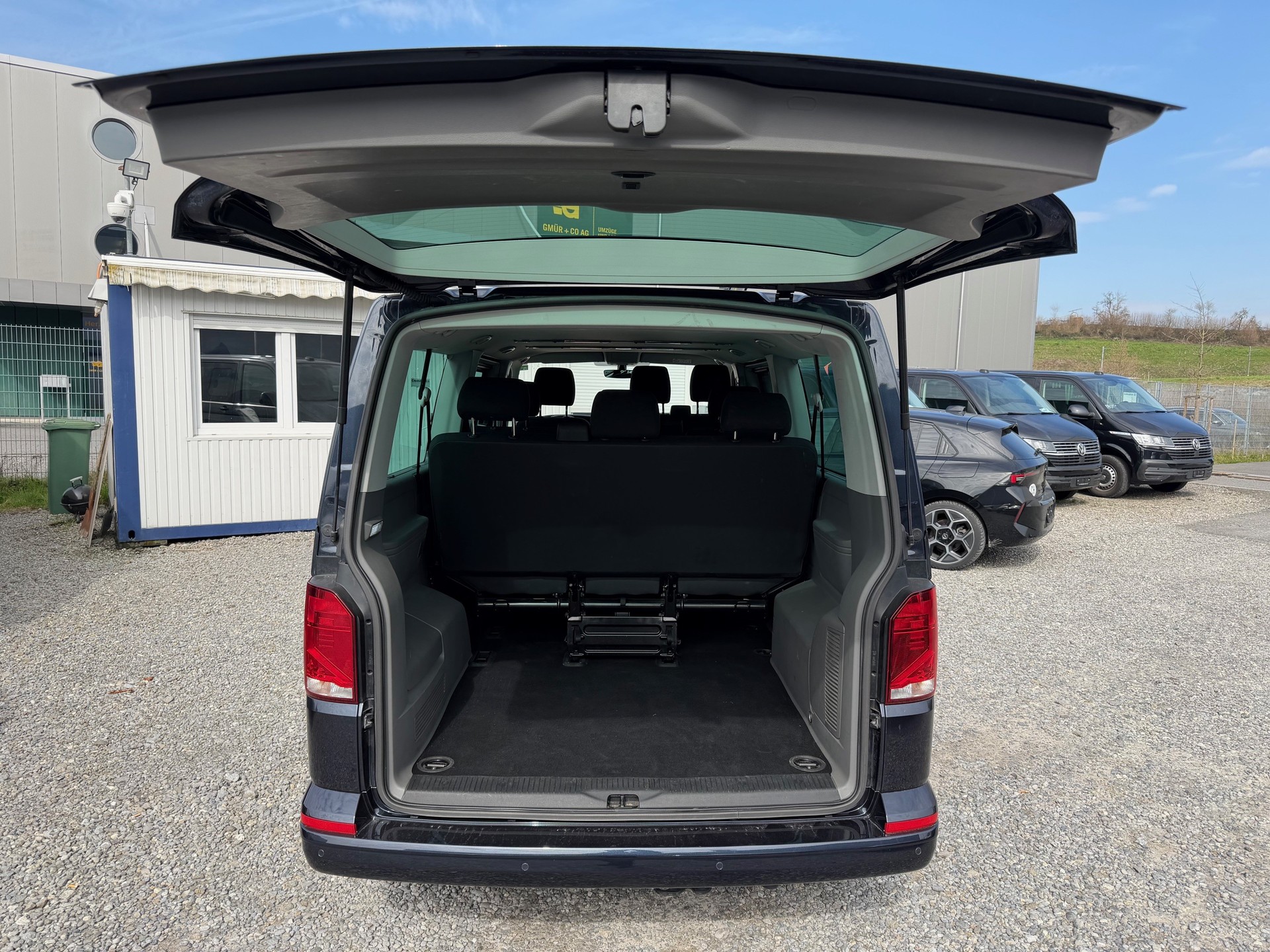 VW T6.1 2.0 TDI 4Motion DSG-image-5