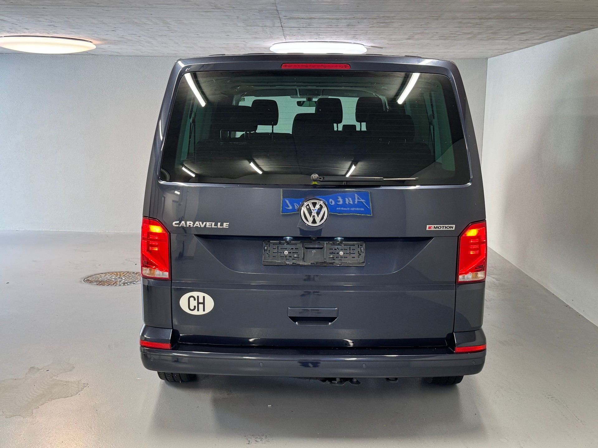 VW T6.1 2.0 TDI 4Motion DSG-image-4