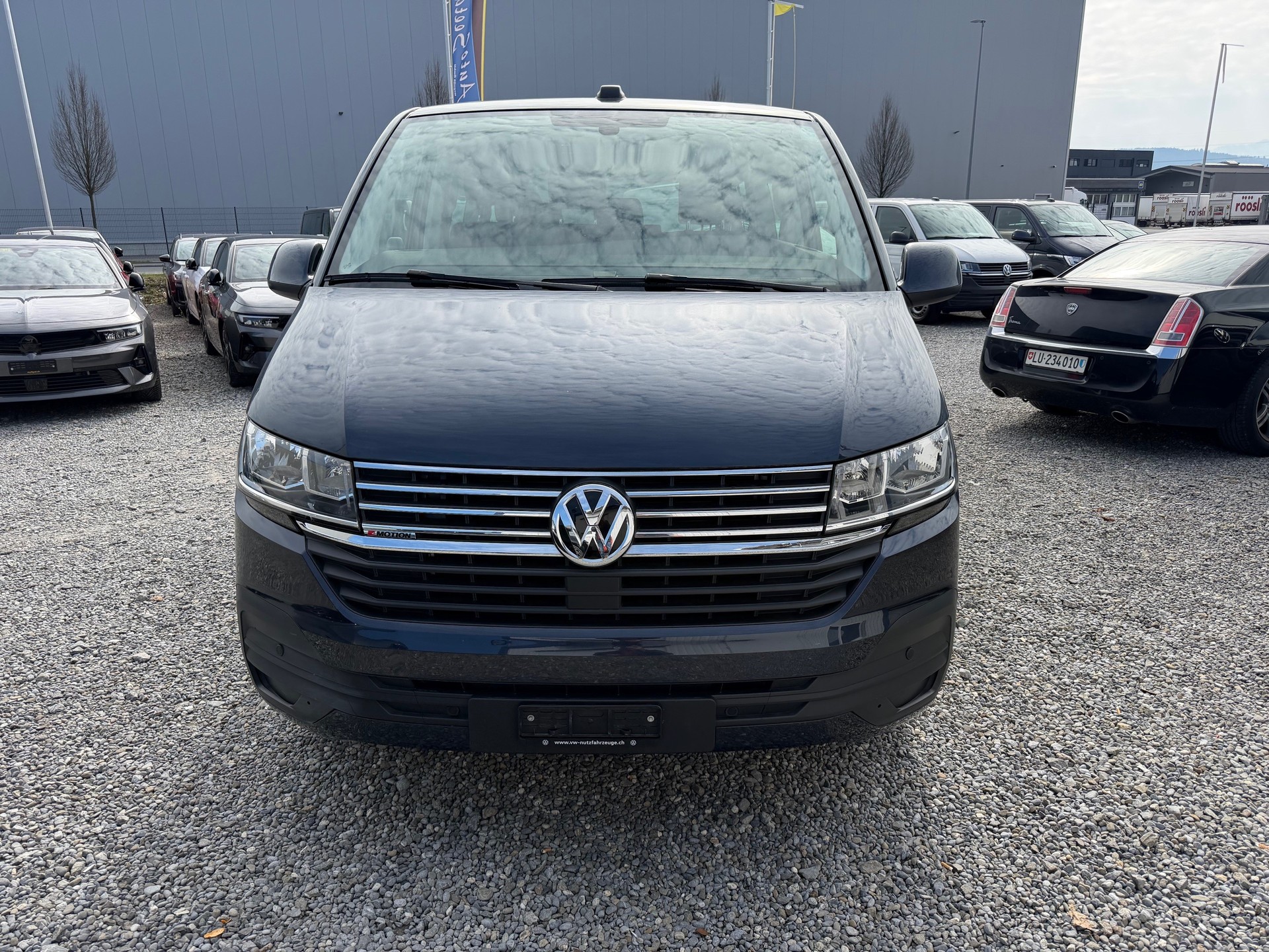 VW T6.1 2.0 TDI 4Motion DSG-image-1