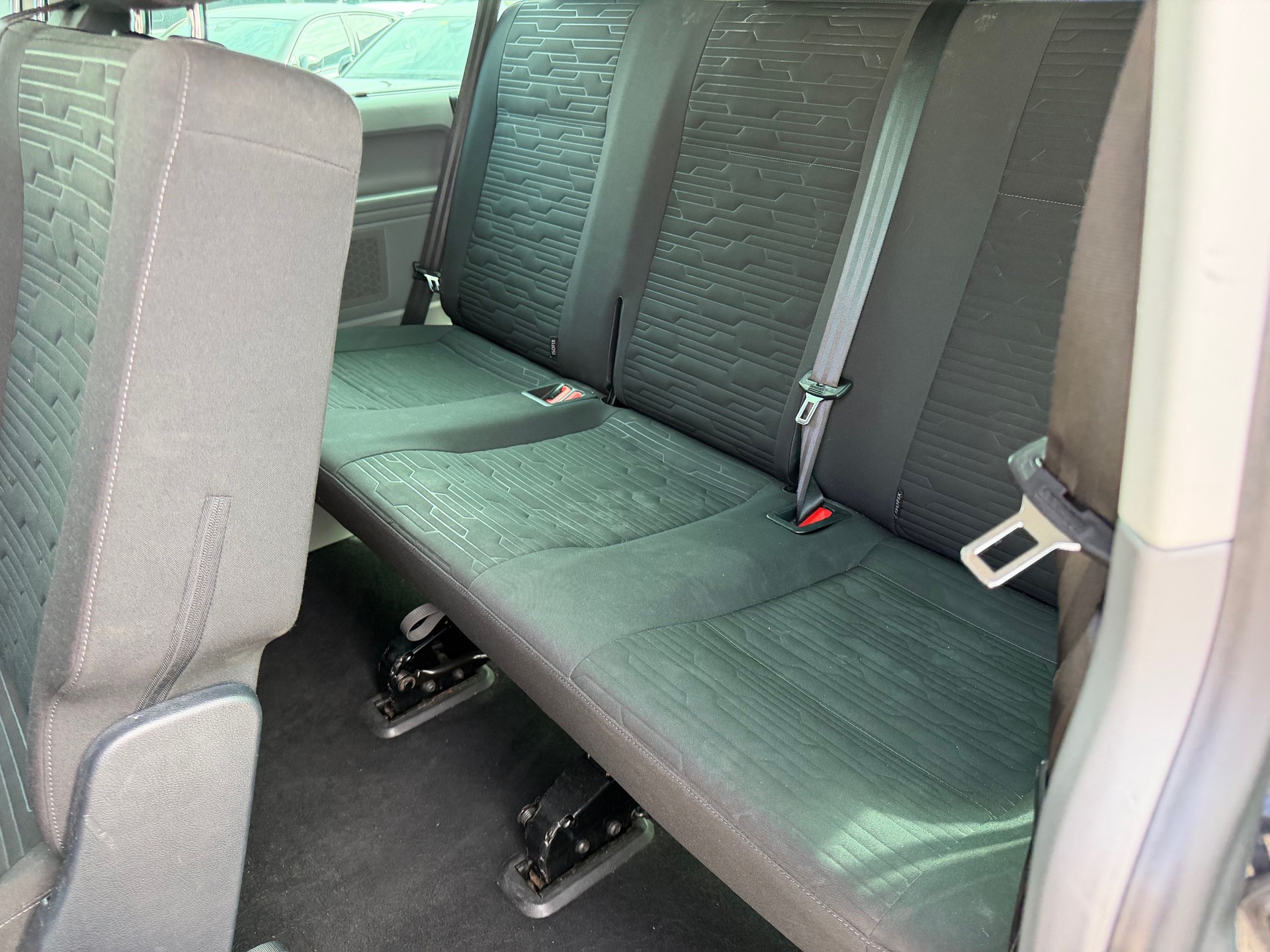 VW T6.1 2.0 TDI 4Motion DSG-image-7