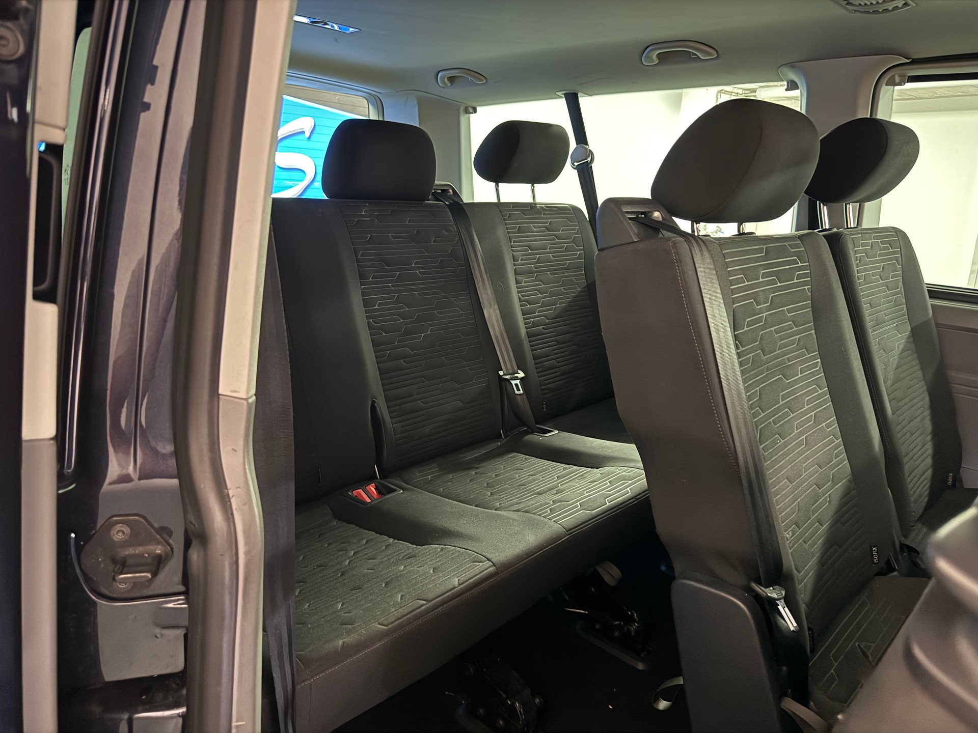 VW T6.1 2.0 TDI 4Motion DSG-image-9