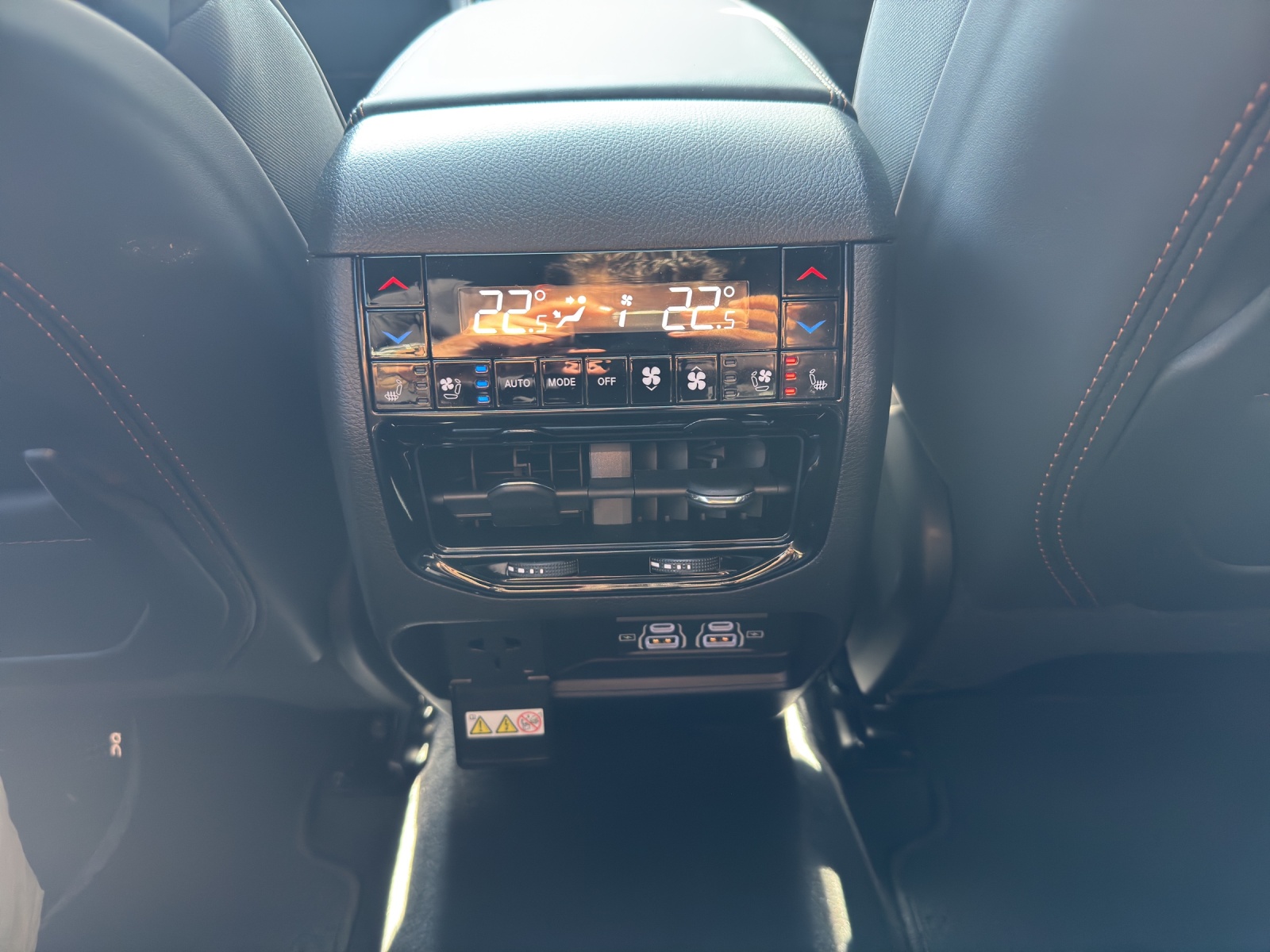 JEEP Grand Cherokee 2.0 Turbo Summit Reserve 4xe-image-13