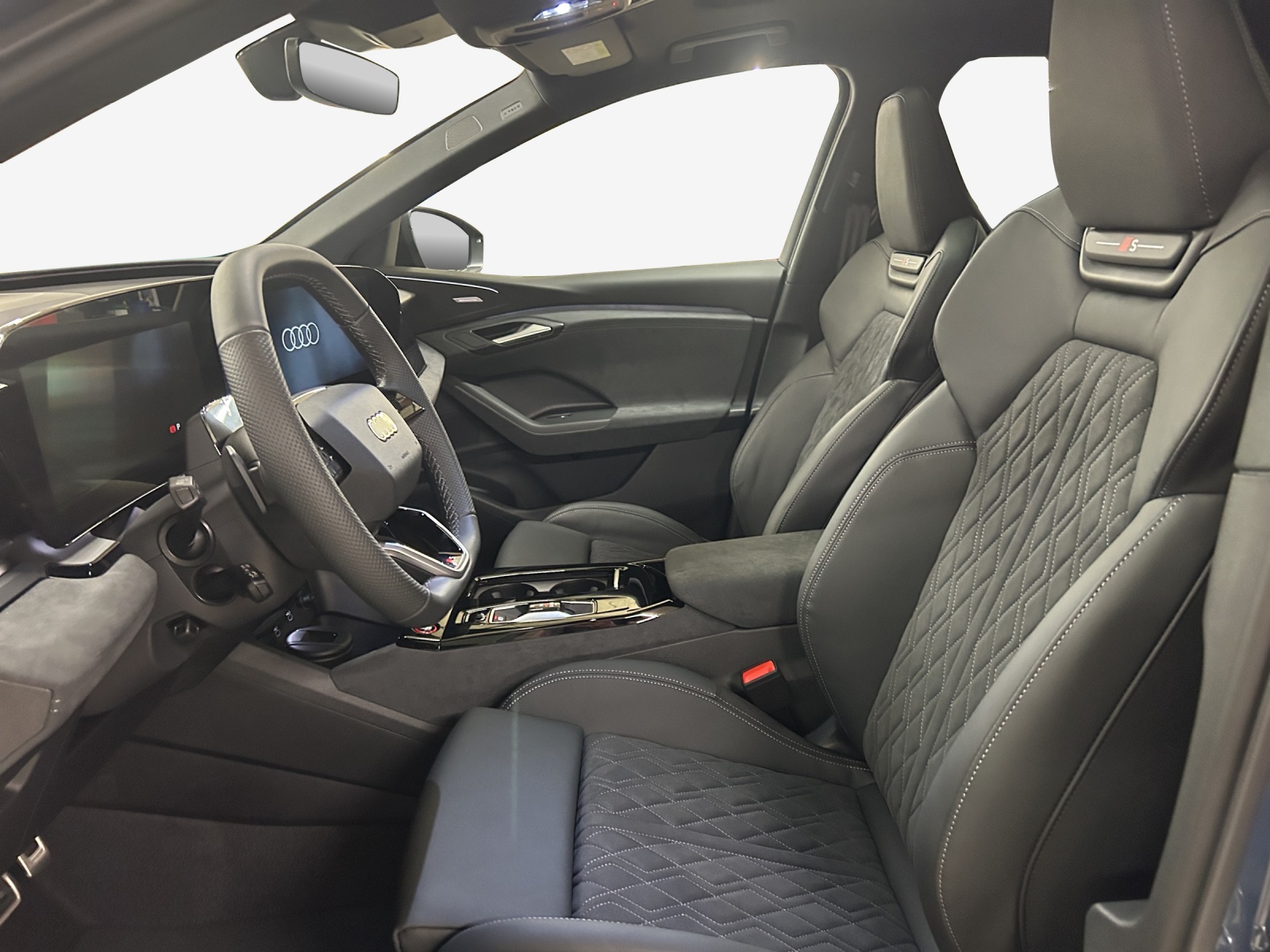 AUDI SQ6 e-tron quattro-image-7